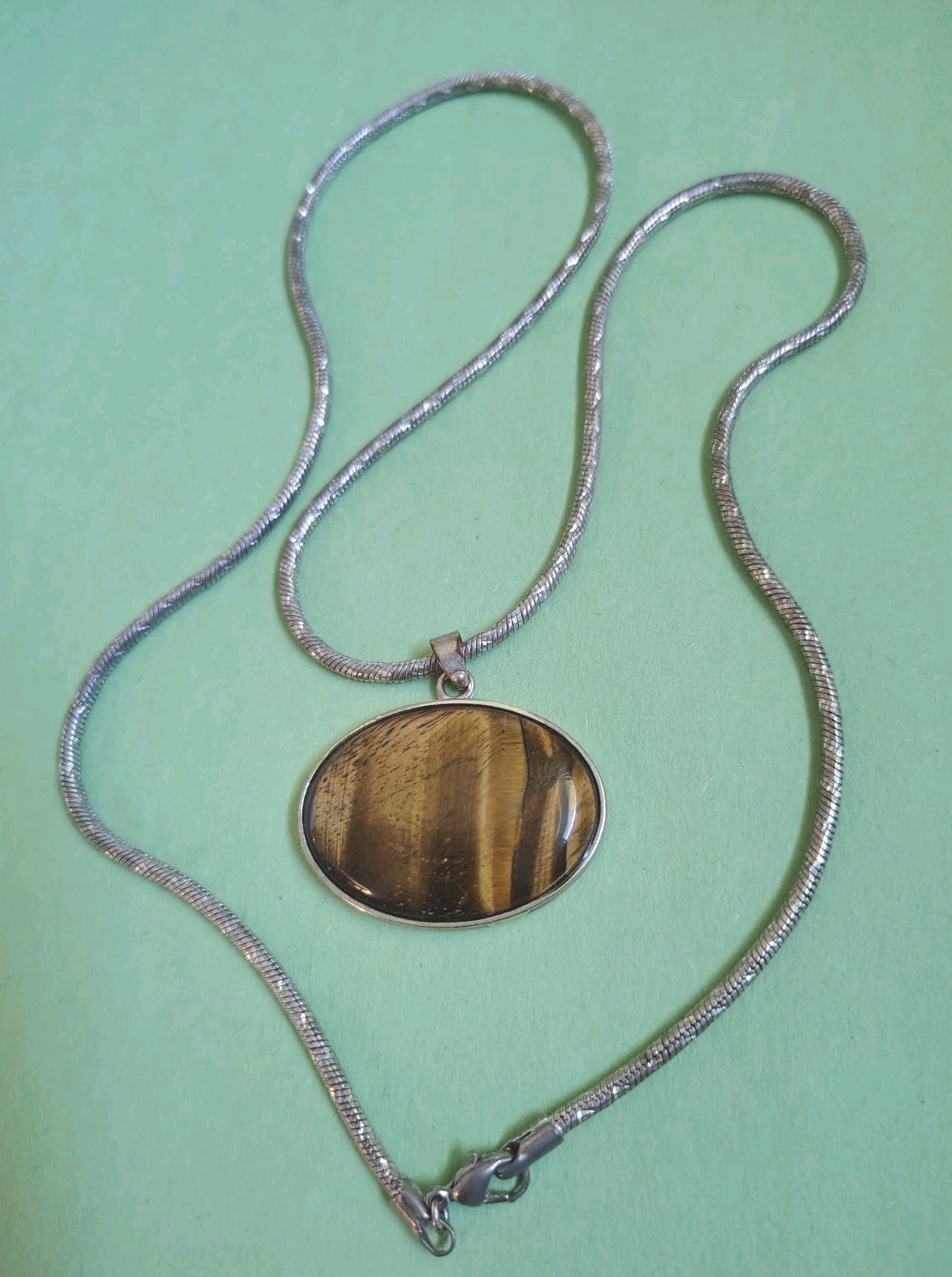 TIGER’S EYE Gemstone Pendant & Necklace In Silver Tone