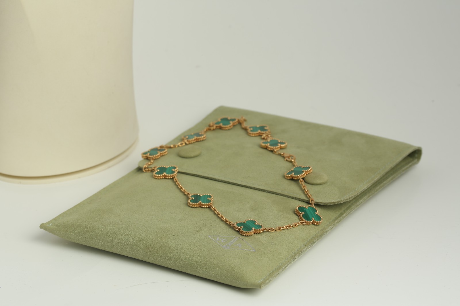 Van Cleef Arpels Malachite 10 Motif Vintage Alhambra 18k Gold Necklace 17″ POUCH