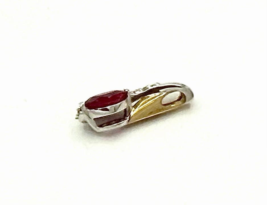 Estate 18K 750 White & Yellow Gold Ruby Diamond / Pendant 1.2g STUNNING!!!