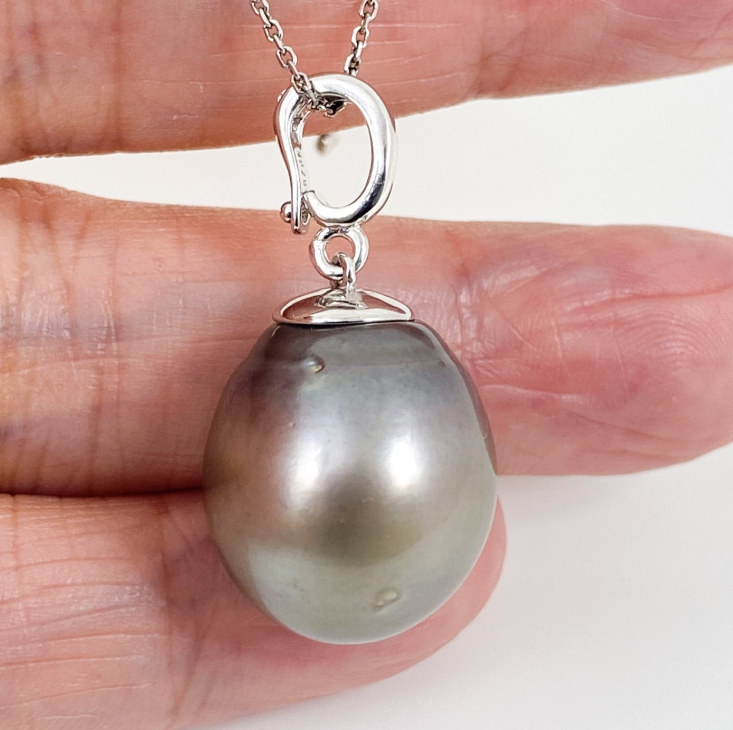 Humongous 17.8 x 19.2 Genuine Tahitian Pearl pendant enhancer, 925 Silver #136SP