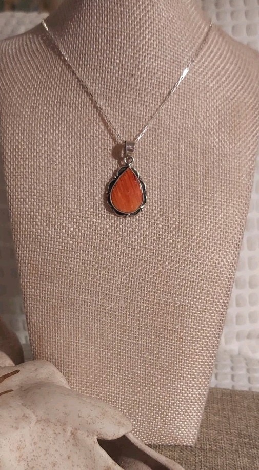 New Large Sterling Silver & Orange Red Spiny Oyster Pendant with Chain