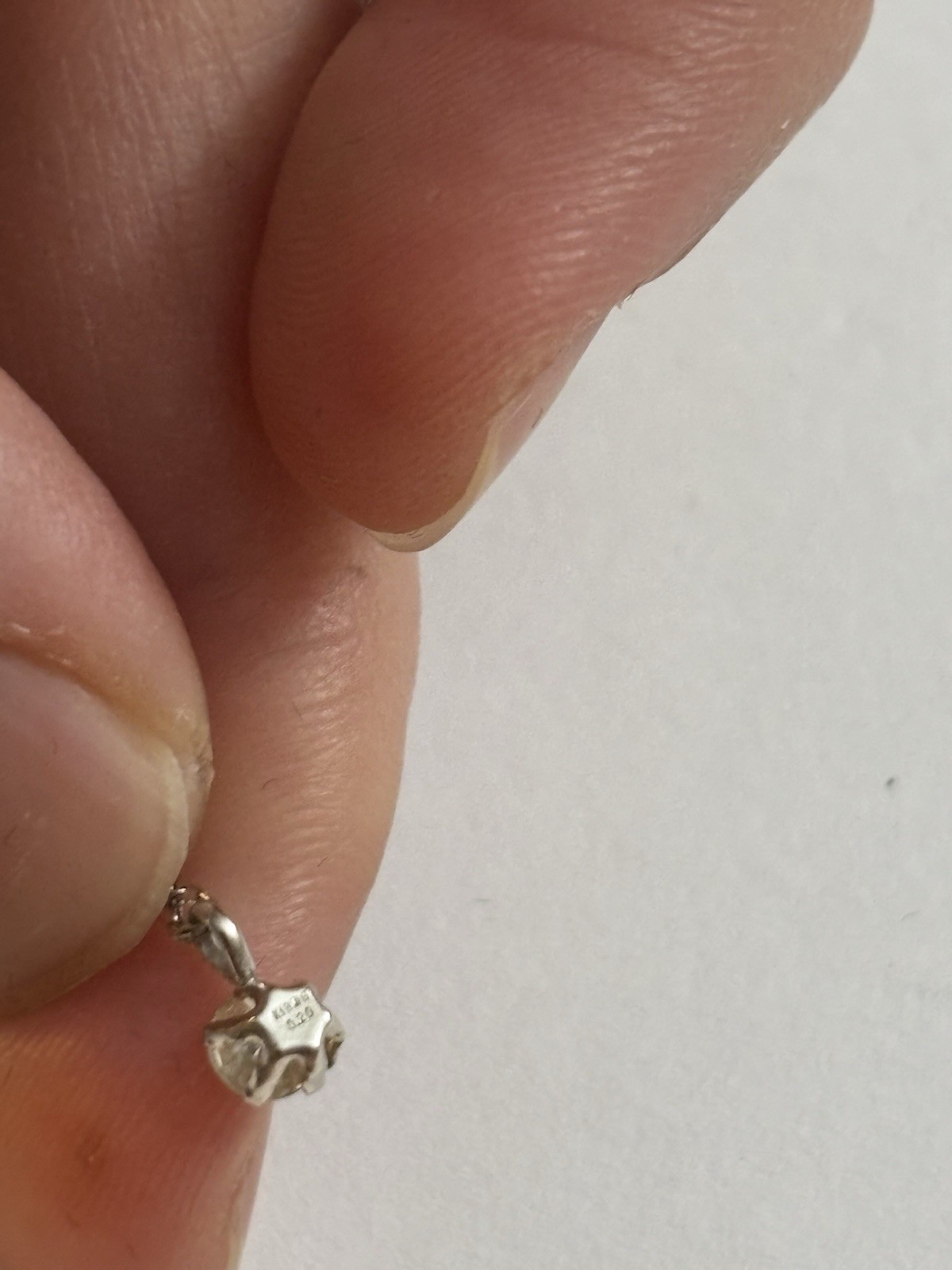 K18WG NATURAL 0.20 CT DIAMOND PENDANT 16 Inches Necklace