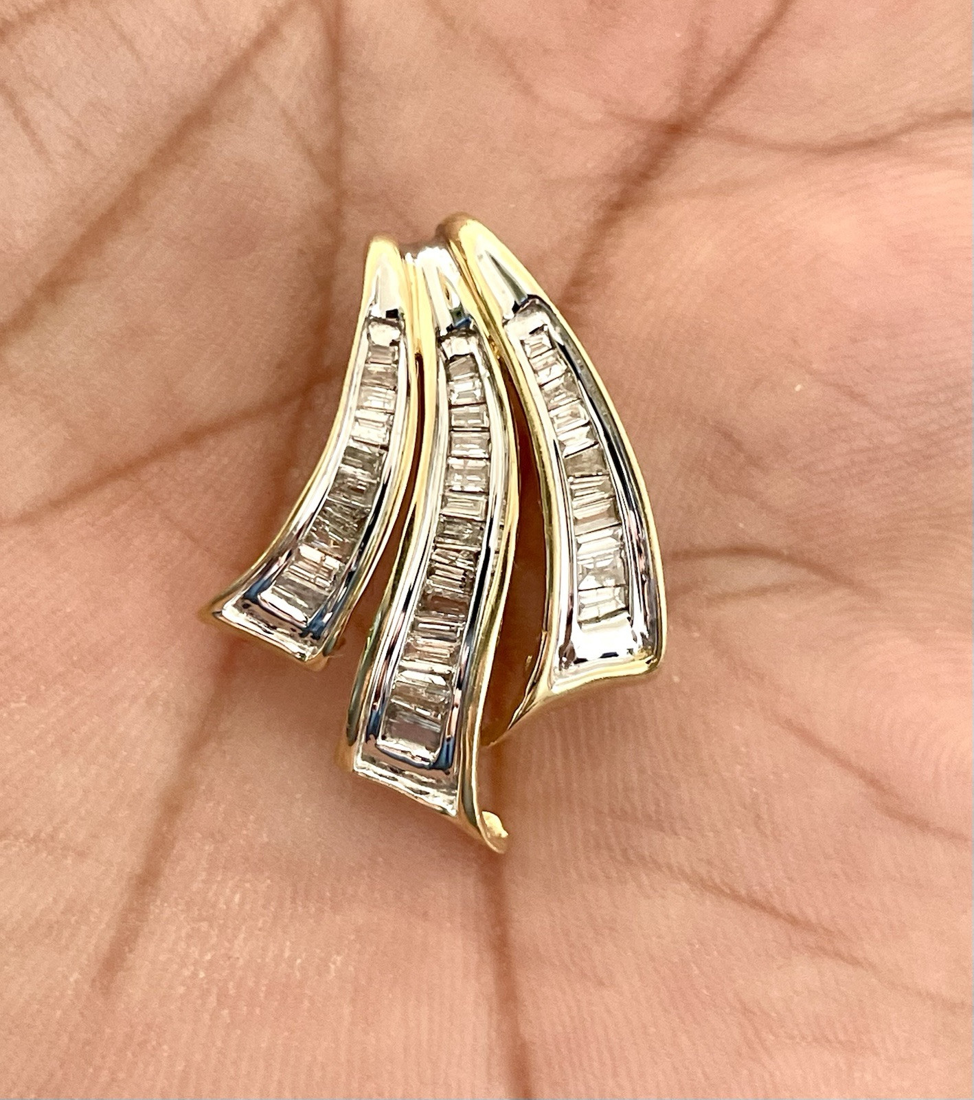 14KT Yellow/White Gold 0.65CTW Channel Set Baguettes Diamond Journey Pendant(E53