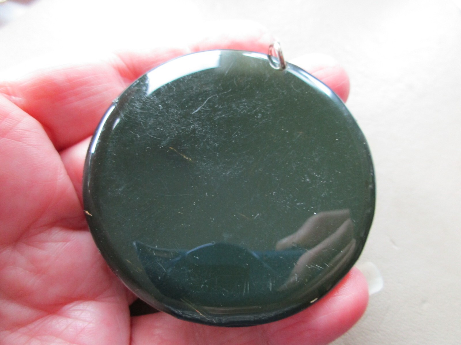 VINTAGE RETRO LARGE SILVER TONE PLASTIC LUCITE BLACK ENAMEL FLOWER MOTIF PENDANT