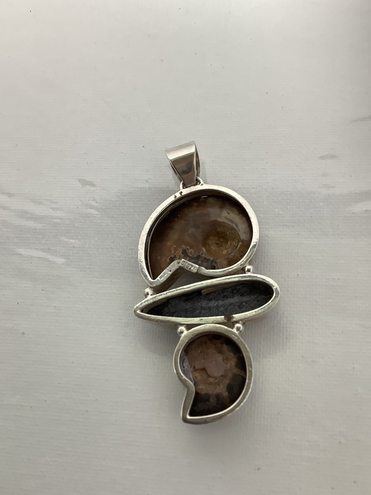 Sj 925 Sterling Multiple Ammonite Brown Fossil Stone Pendant