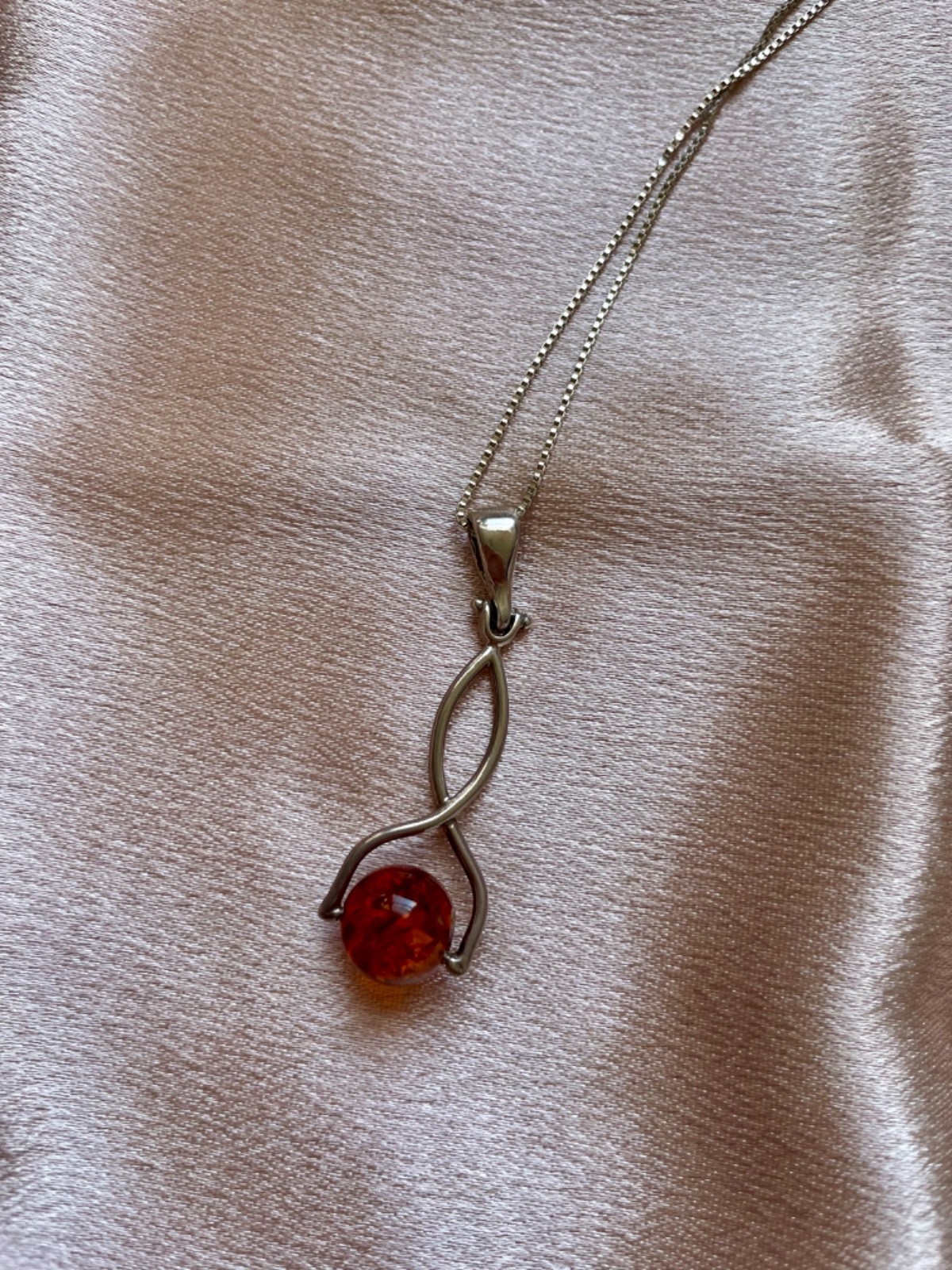 vintage sterling silver amber pendant with italy chain about 18”