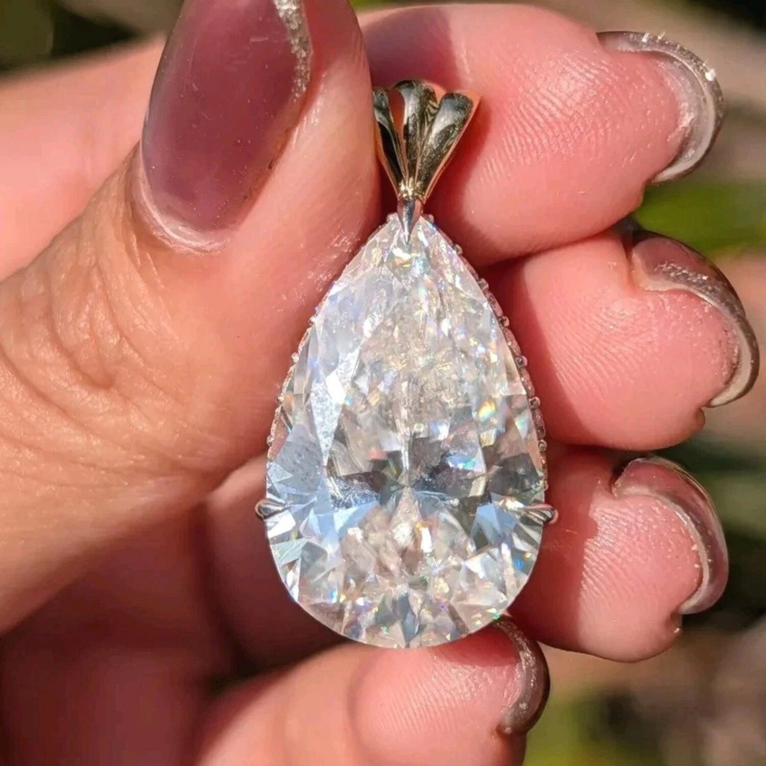 31Ct Pear Diamond Pendant F VS1 925 Sterling Silver for Women Gift for Her