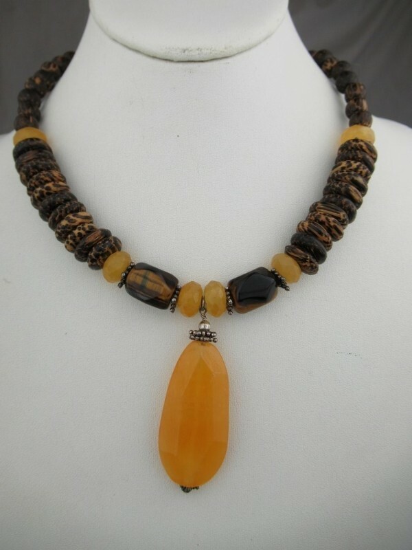 Silpada Semi precious stone Wood Bead Necklace N1316 Uber RARE