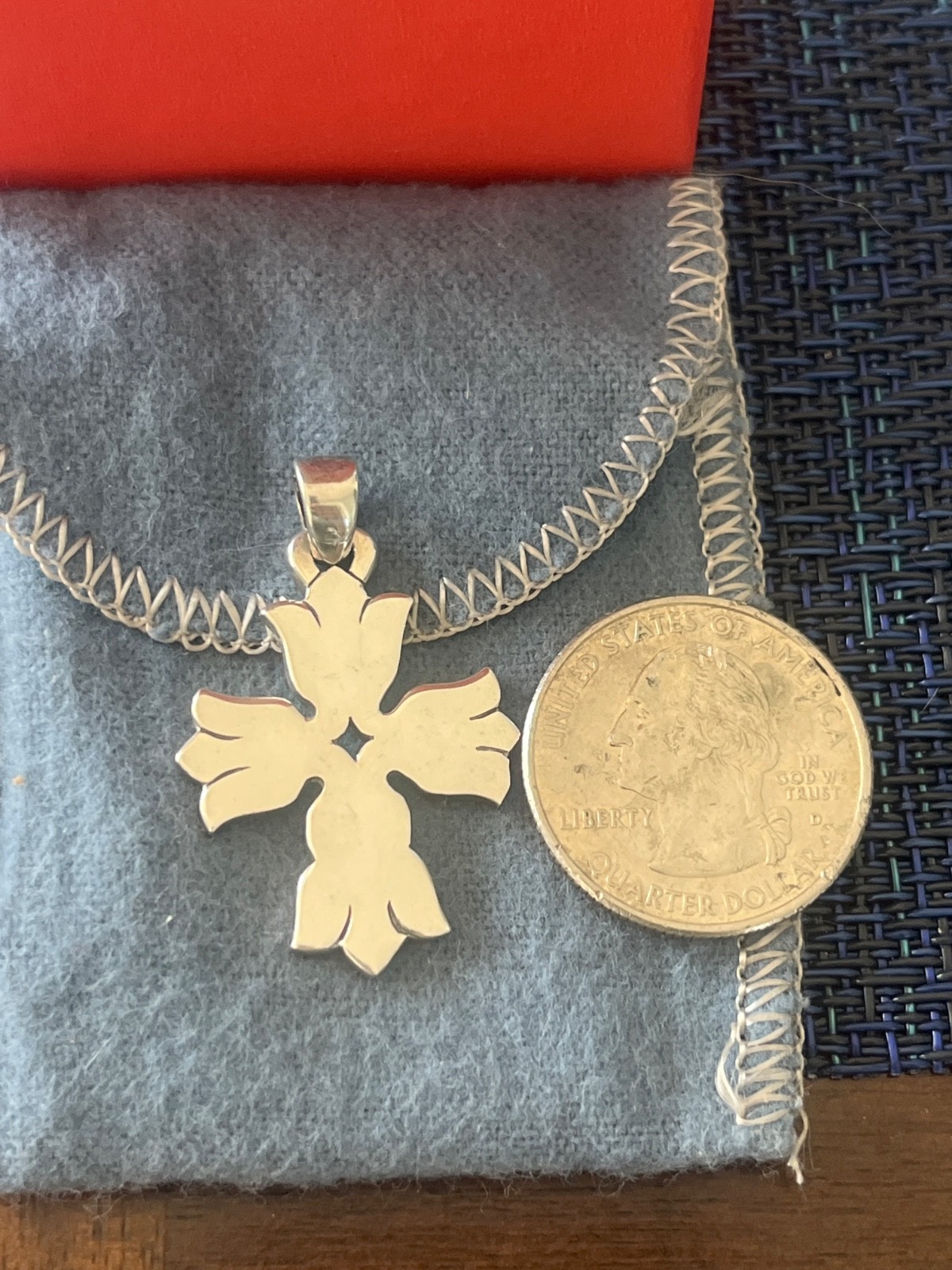 James Avery Sterling Silver Tulip Flower CrossS Pendant -RETIRED