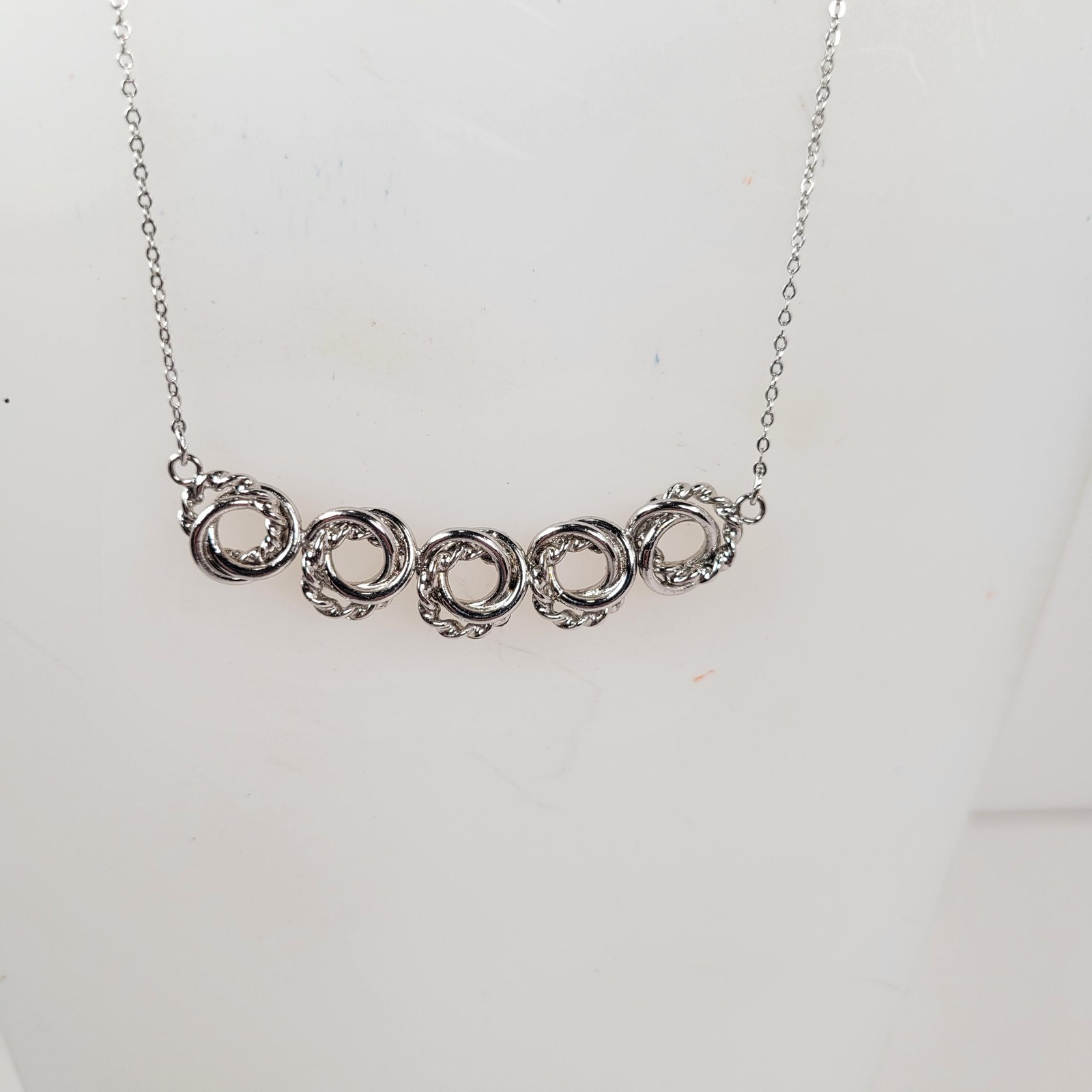 Sterling Silver Delicate Circle Bar Necklace 925 Chain Pendant About 14″
