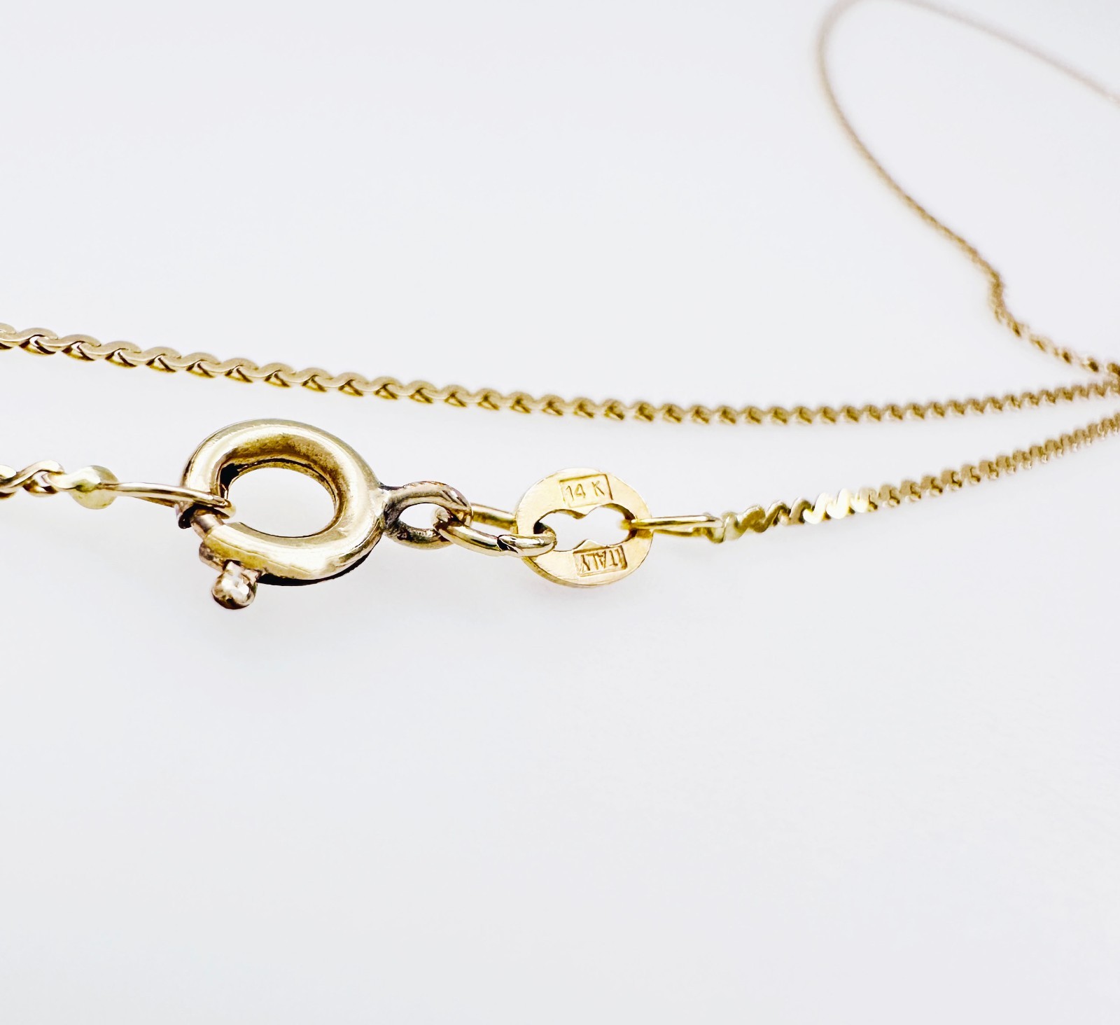 Solid 14K Yellow Gold Thin Serpentine Link Chain Necklace w/Filled Clasp 15 3/8″