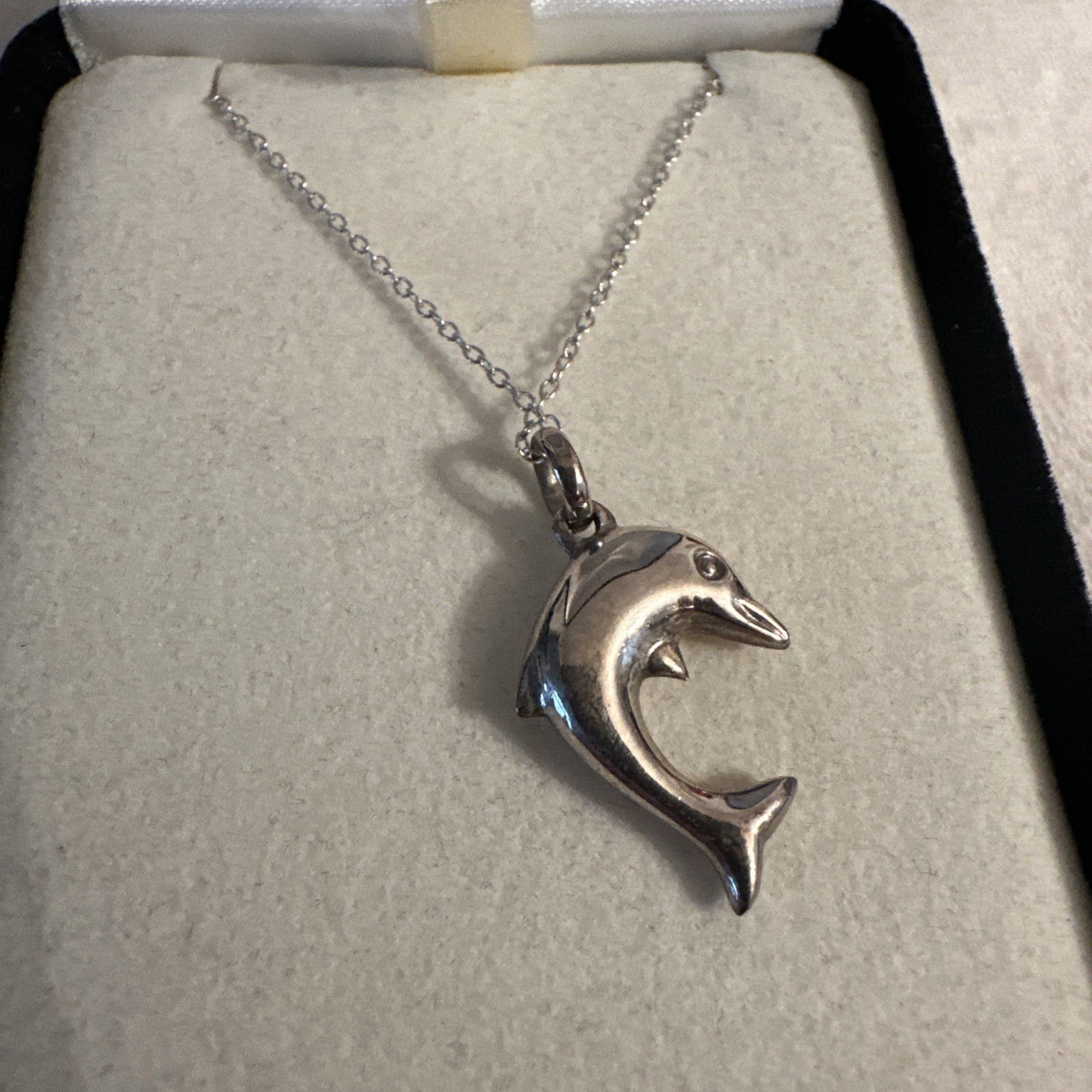 STERLING SILVER DOLPHIN PENDANT & CHAIN – 925 – 3cm Pendant – 40cm Chain