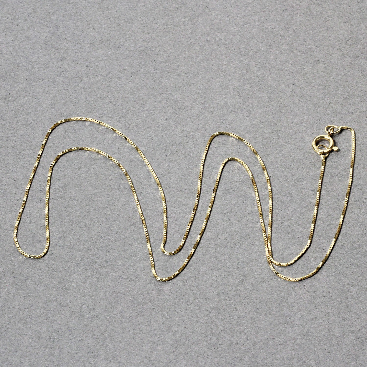 Classic Box Chain, 10K Yellow Gold, Sizes 16-20, 0.45 mm, Dainty, Polished