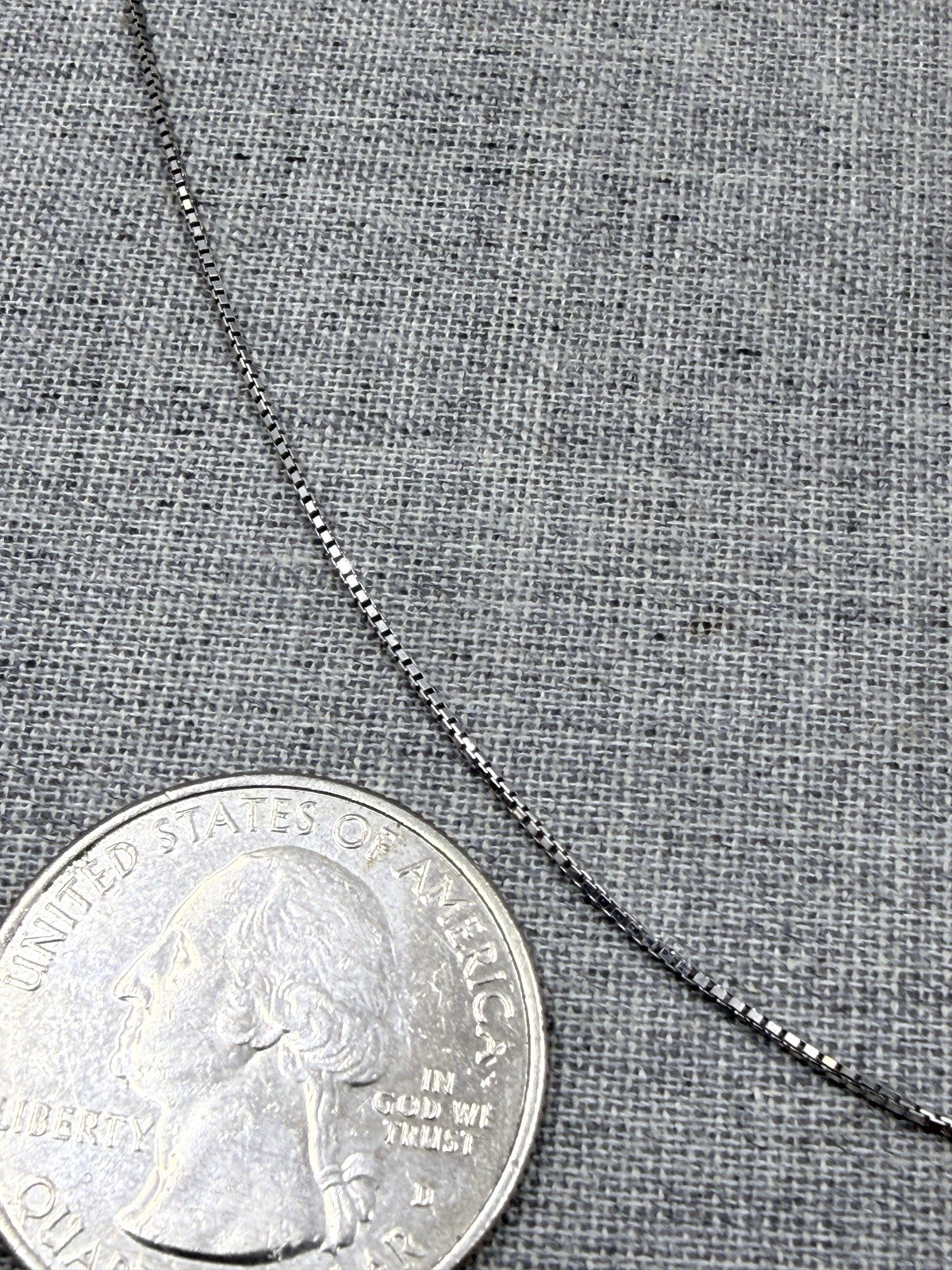 Platinum 850 Adjustable Bolo Clasp 0.6mm Box Chain Necklace 17.5″ (2.1 Grams)