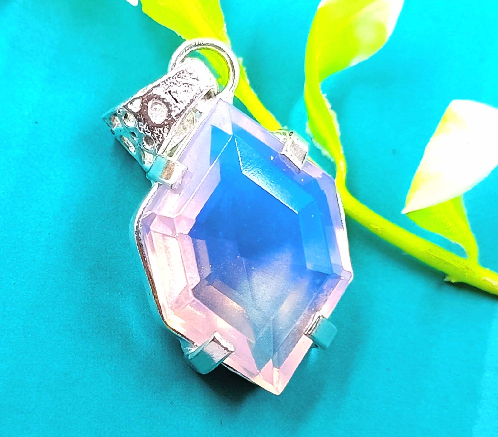 FANCY CUT 31 CT LIGHT PINK OPAL 925 STERLING SILVER PENDANT WITH FREE CHAIN KKO