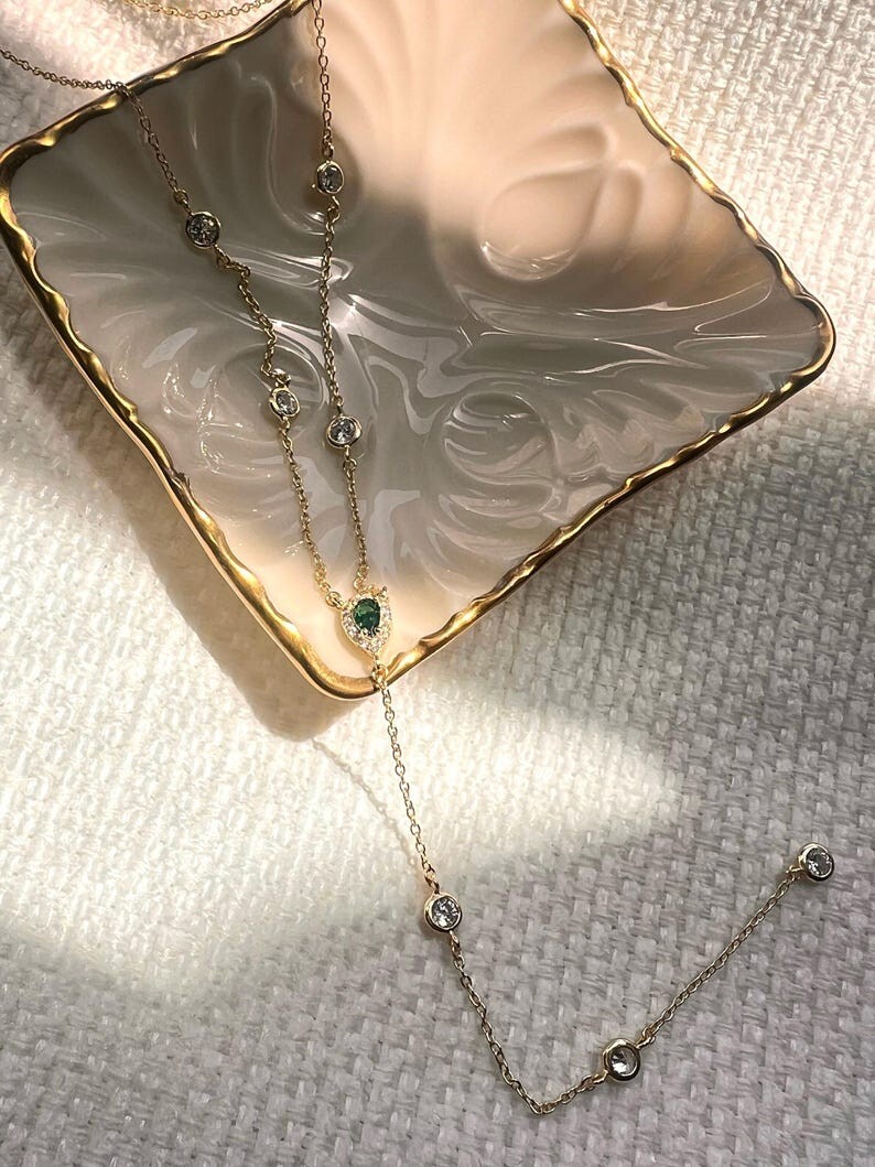 2Ctw Pear Cut Lab Created Emerald Diamond Lariat Necklace 14K Yellow Gold Plated