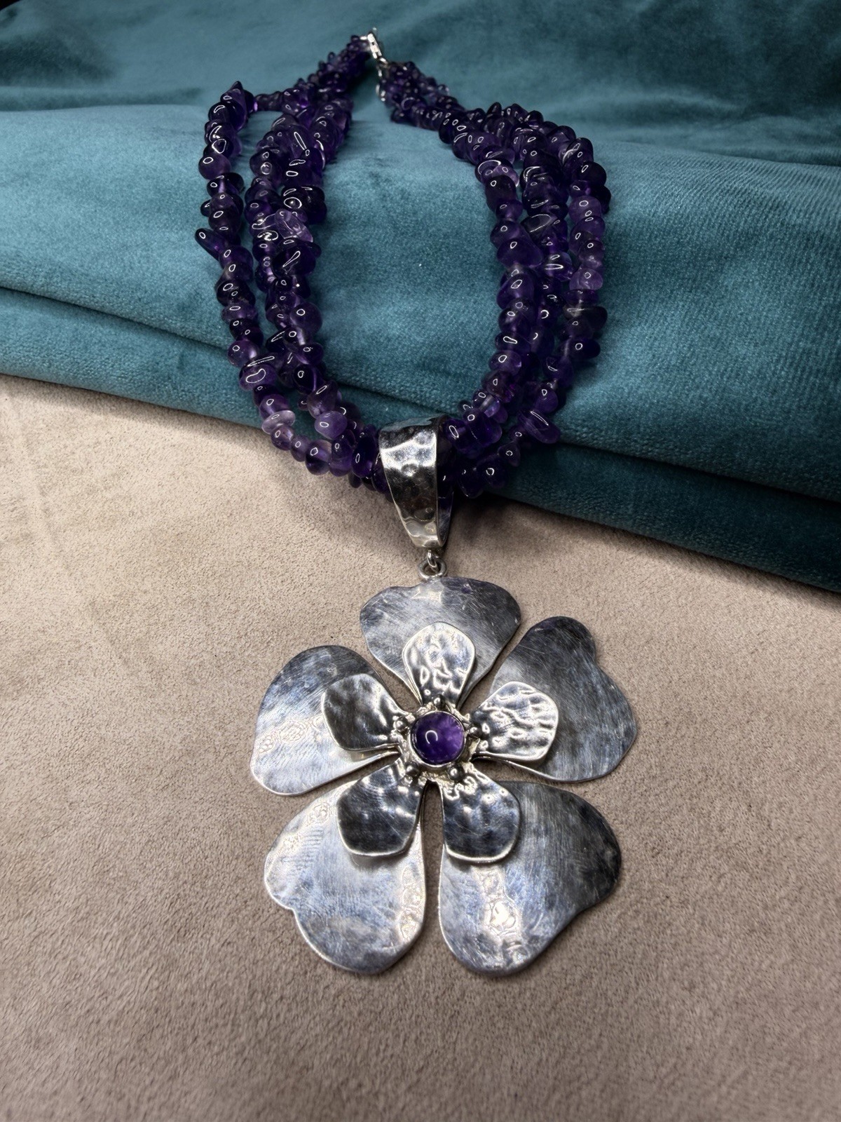 925 Sterling Silver Natural Amethyst Chip Multi Strand Flower Pendant Necklace