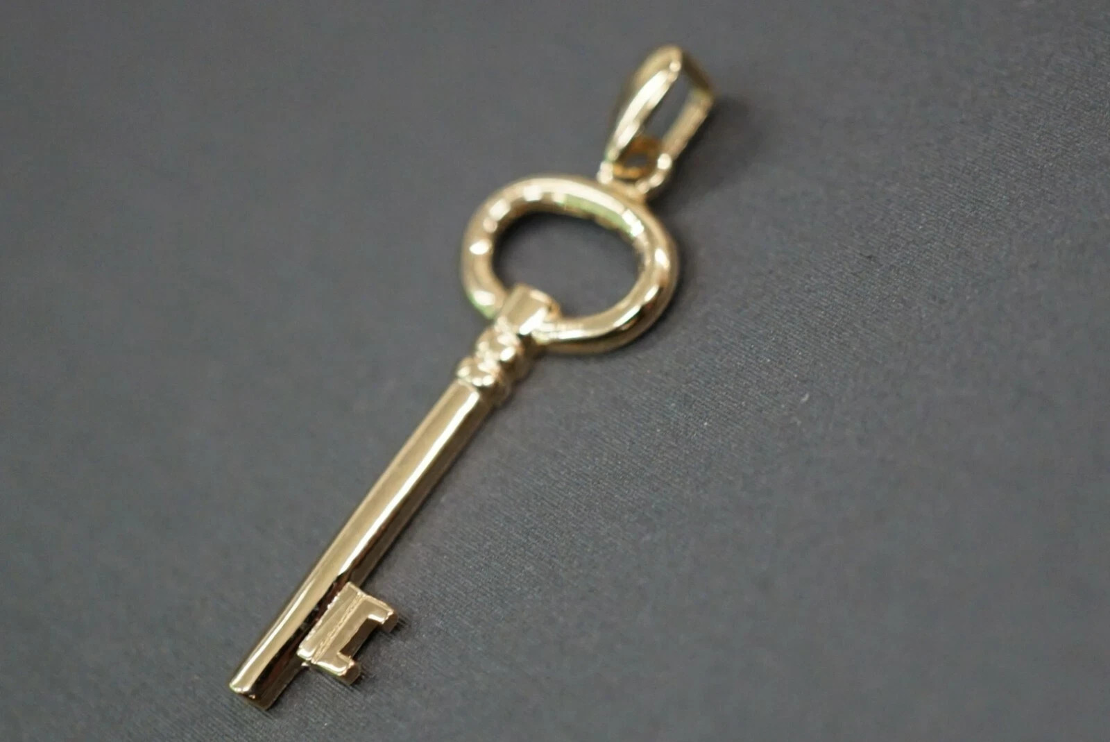 Small Tiny Real 14K Yellow Gold Key Pendant Charm Men Women Girls Boys