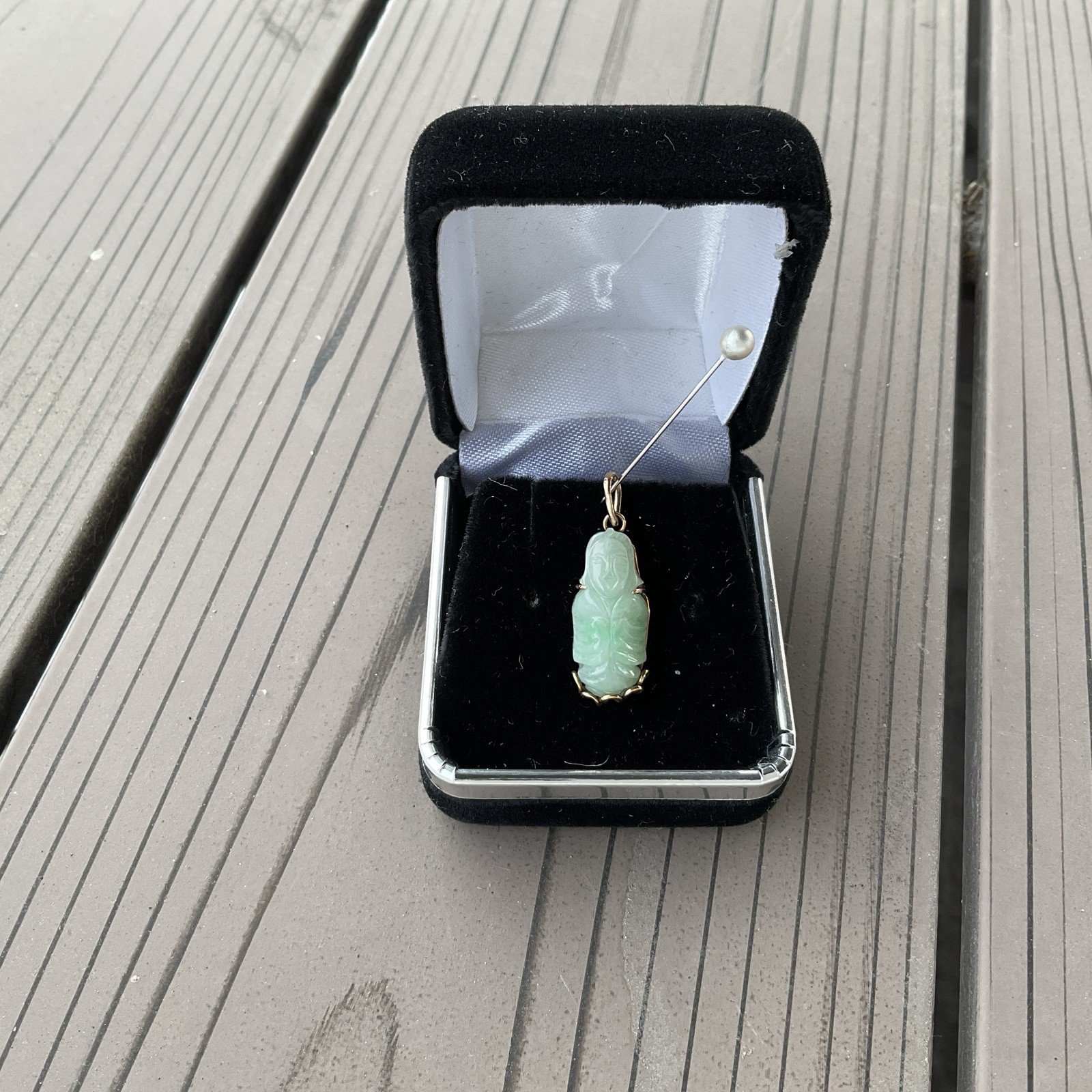 Estate 18k YG Icy Translucent Green Jadeite Jade Buddha Pendant 2.69 Gr
