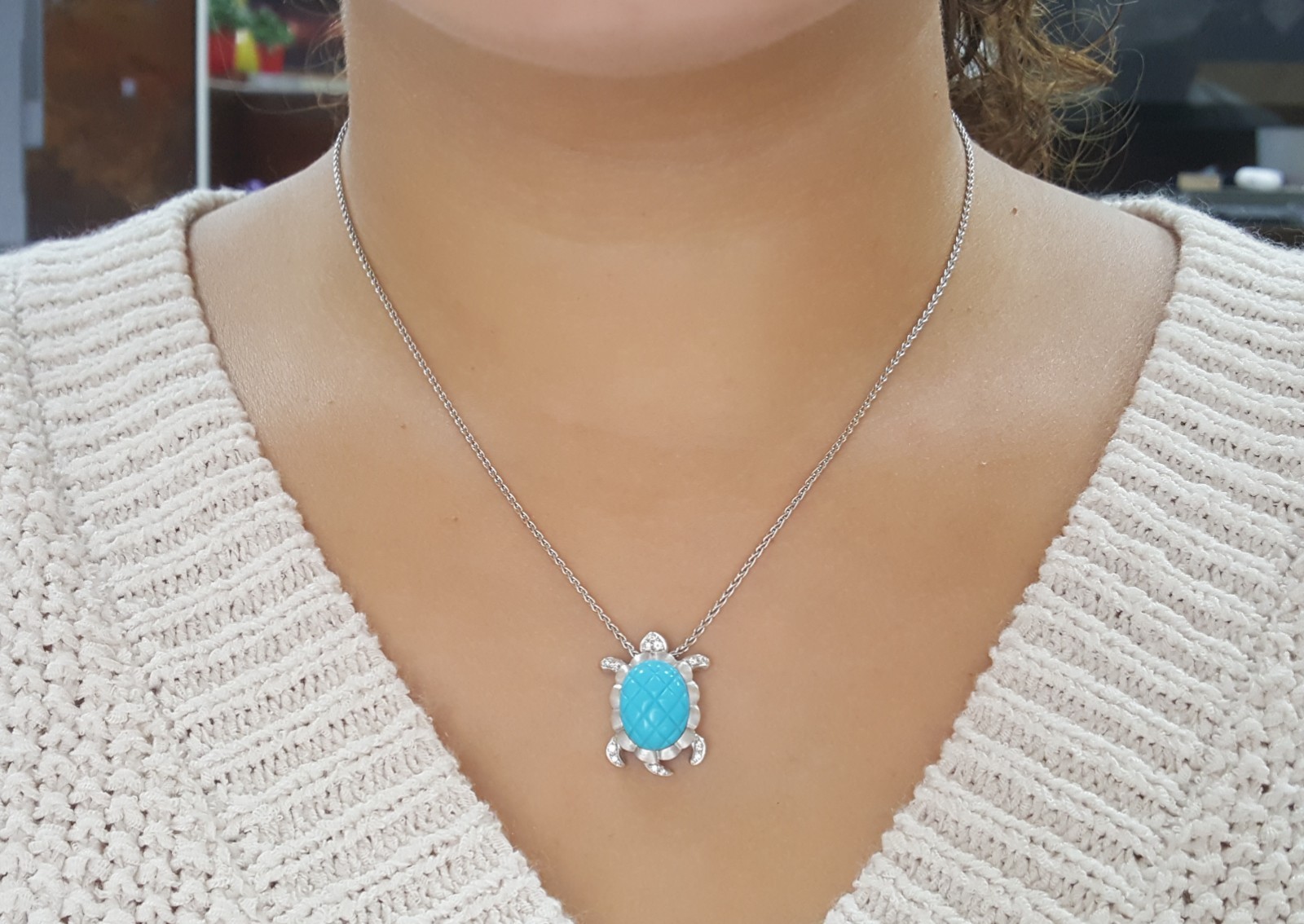 Sea Turtle Diamond Pendant Necklace 0.13 ct 18K White Gold 9.8 Grams Italy