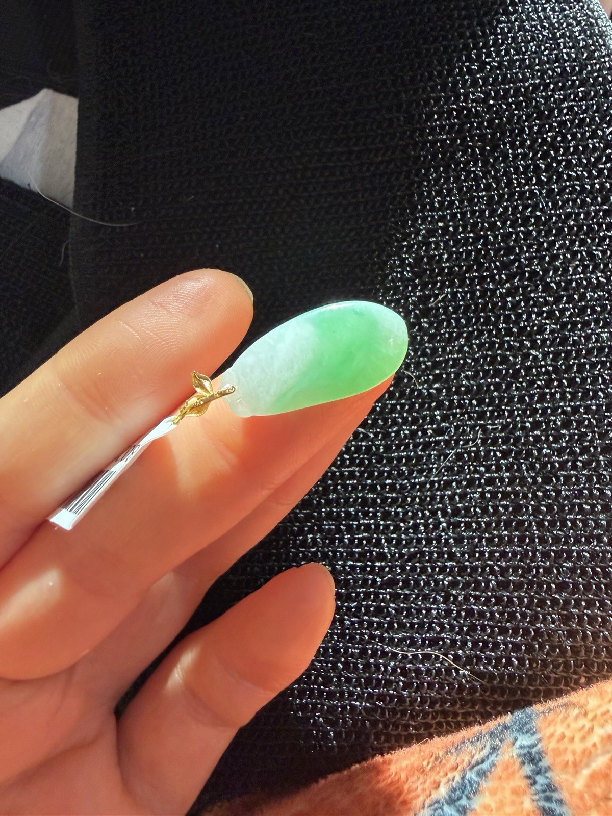 Grade A 100% Natural Untreated Myanmar Jadeite Apple Green Pendant 18k Gold