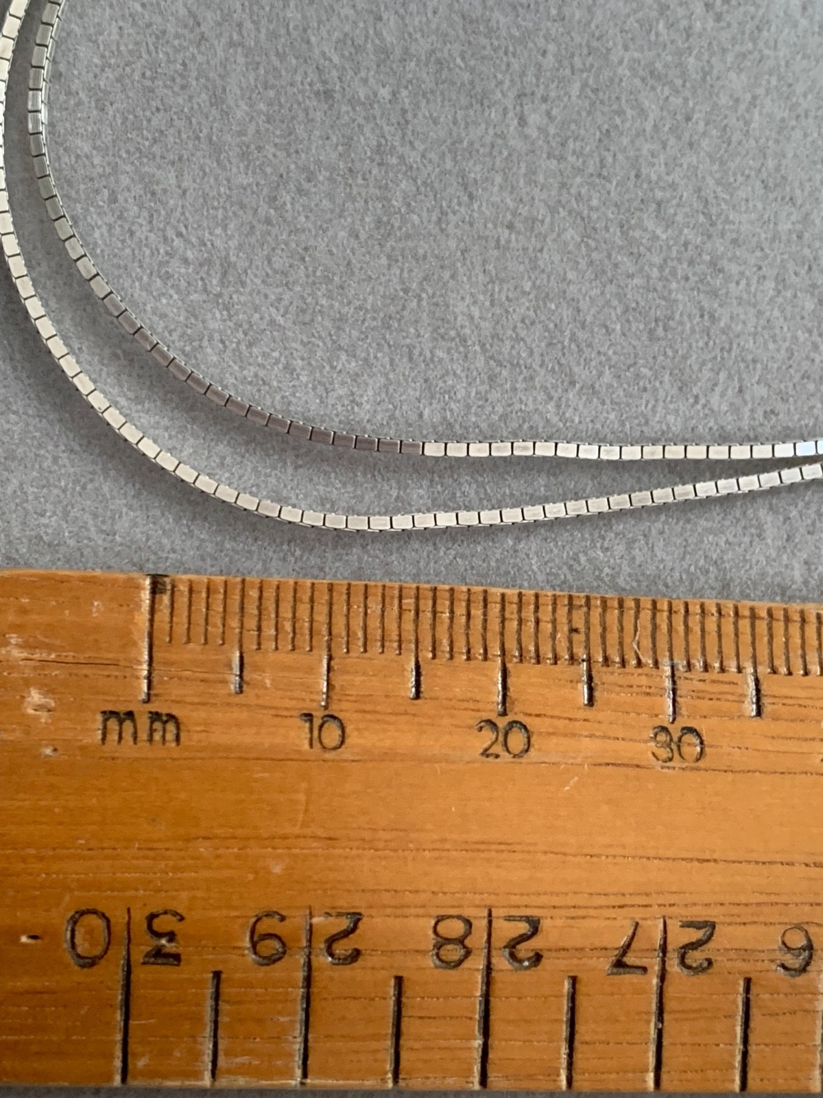 Sterling Silver 925 Fine Box Chain Necklace 40cm Long – 3.40g