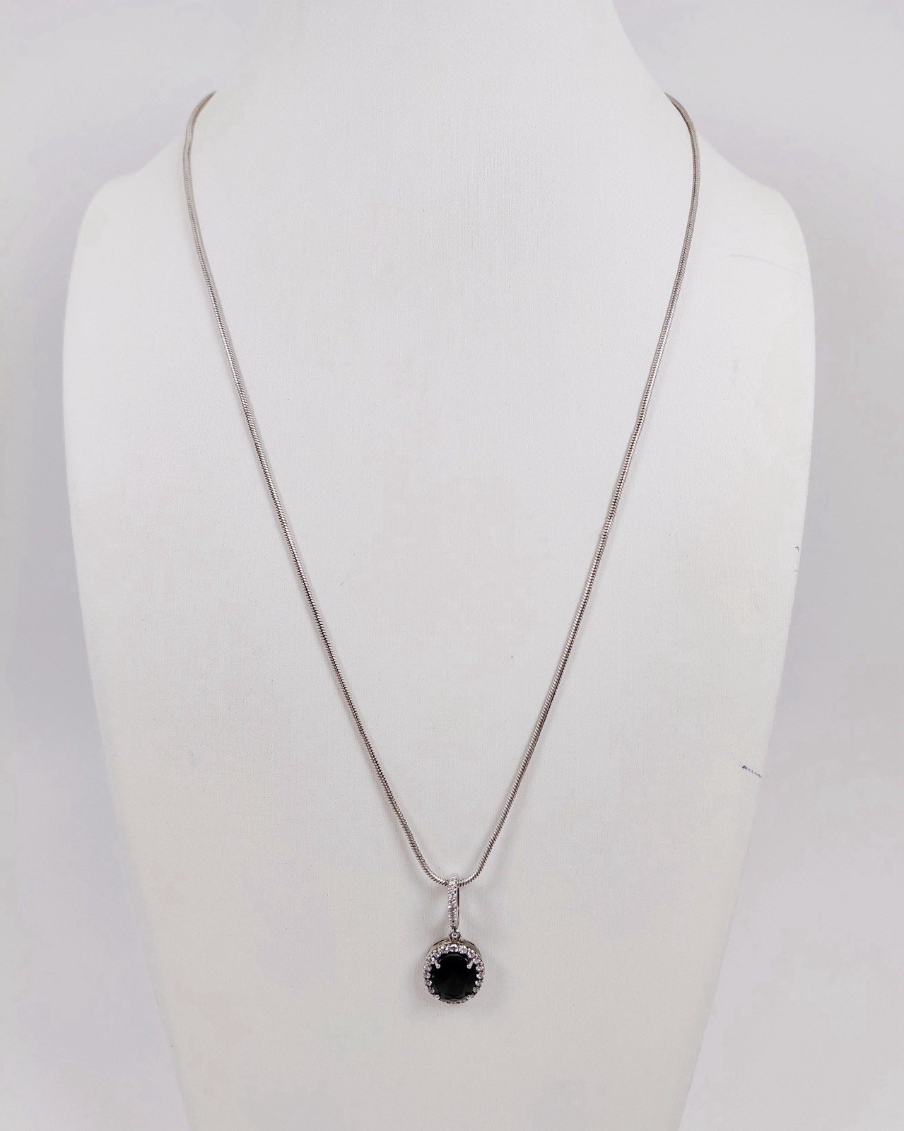 19” 925 Silver Green and clear cz oval pendant necklace