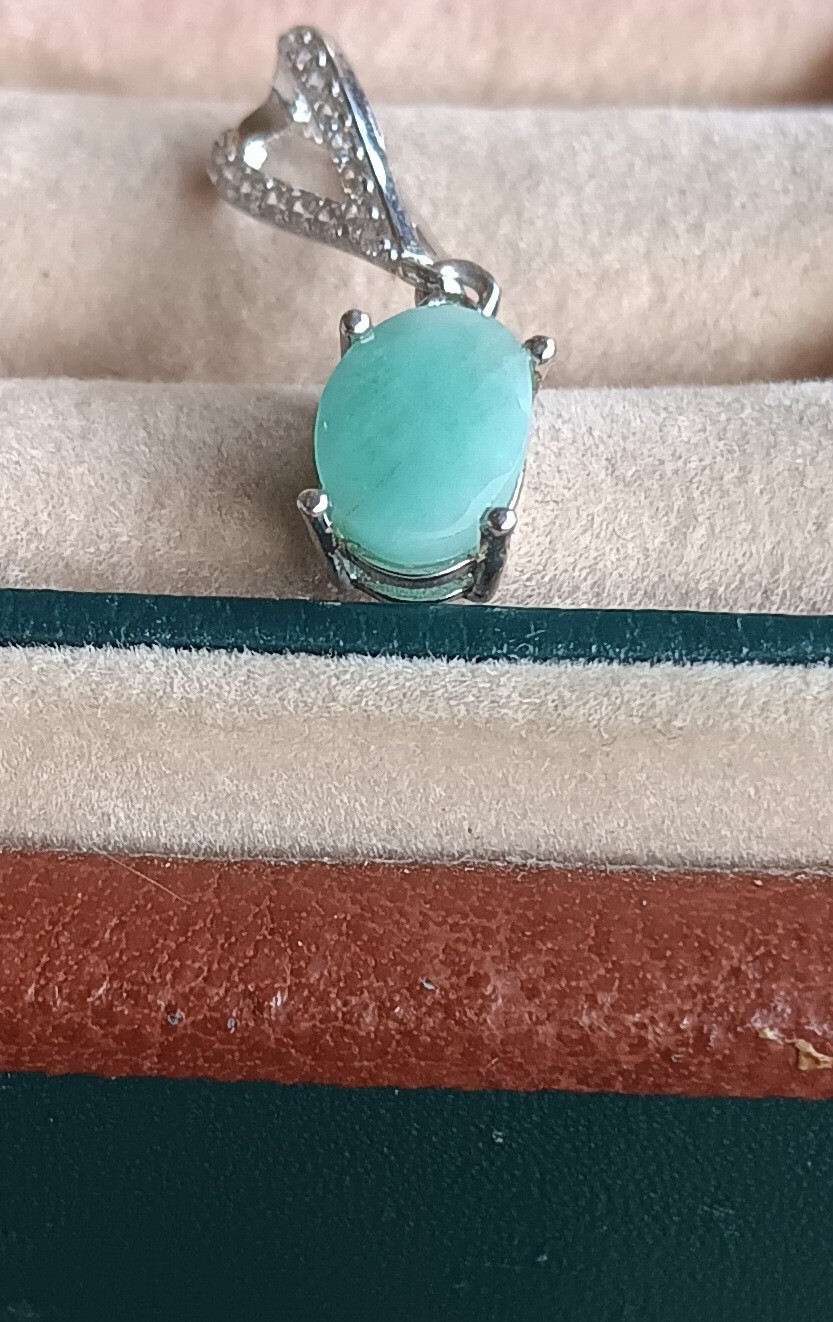 925 Sterling Silver Pendant Oval Emerald 8x6mm Natural Gemstone Jewelry
