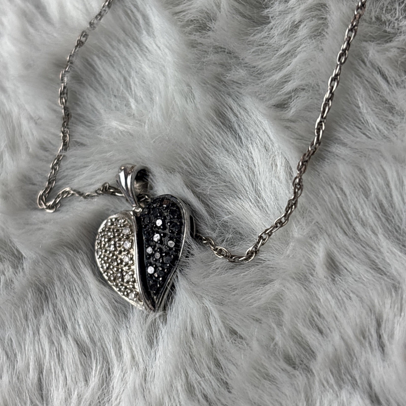 925 Sterling Silver Lab Created White Black Diamond Heart Pendant Necklace