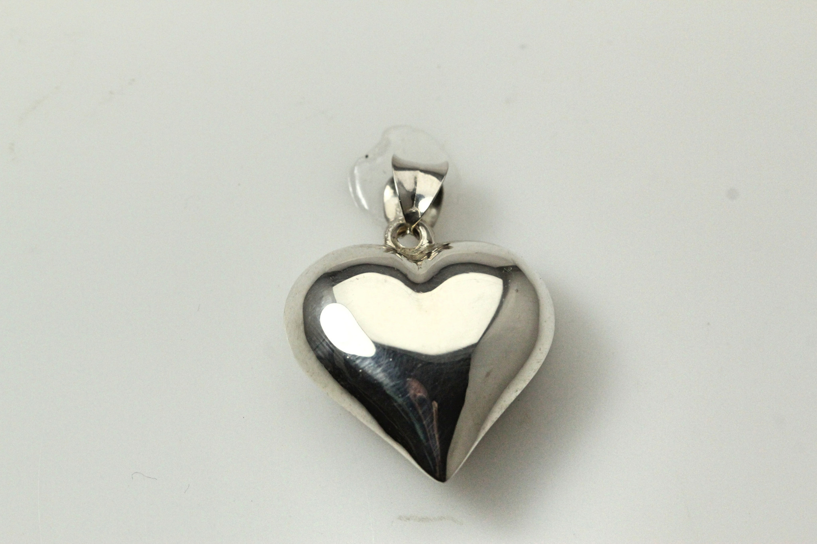 925 Sterling Silver 3D Puffy Heart Pendant or Charm 1.1 Grams (PEN5662)