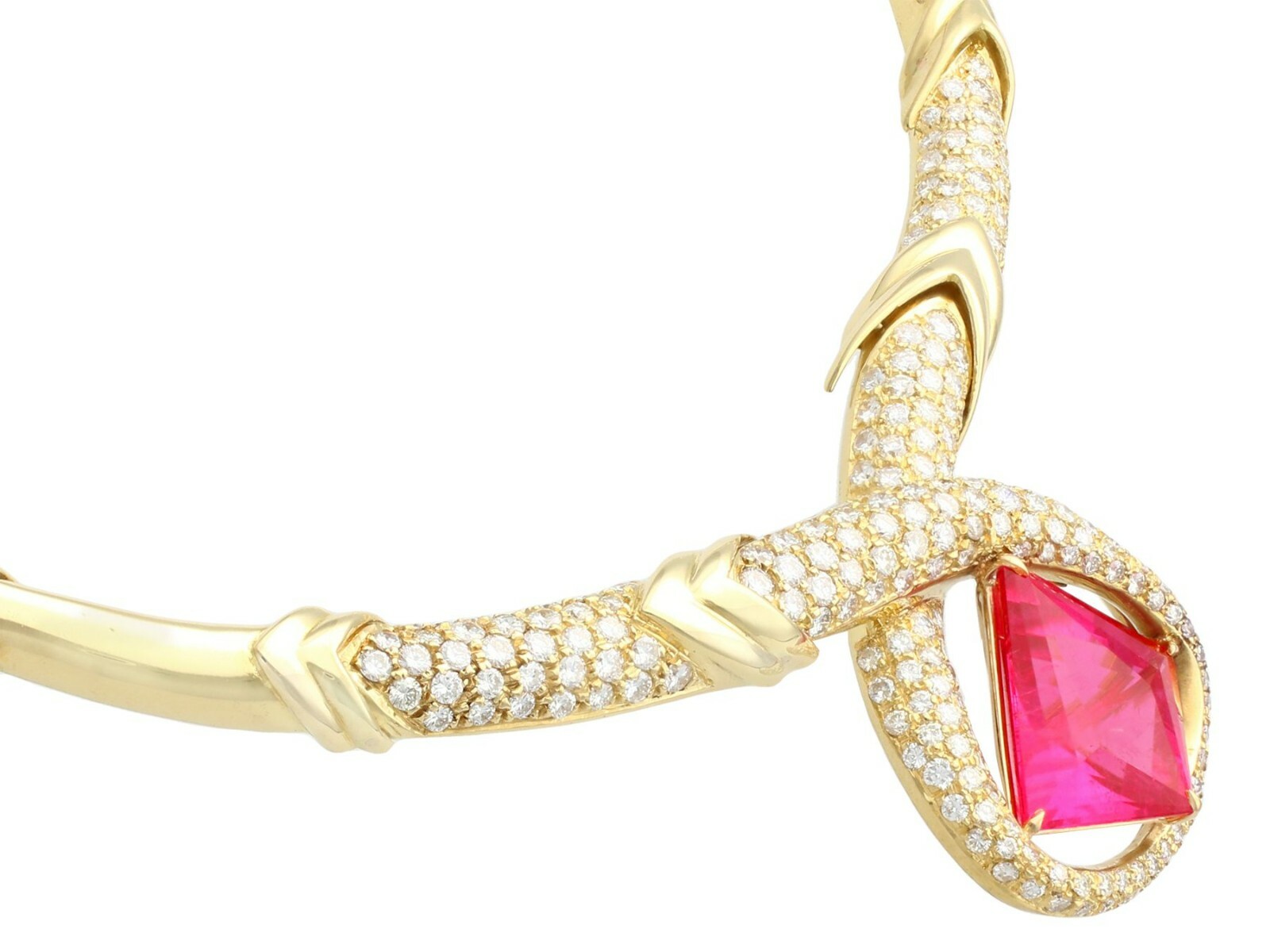 15.65 Ct Pink Tourmaline and 6.90 Ct Diamond 18k Yellow Gold Necklace Vintage