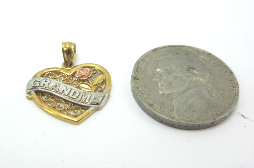 STUNNING 14K MULTI-TONE GOLD GRANDMA HEART (3/4″) PENDANT .9G