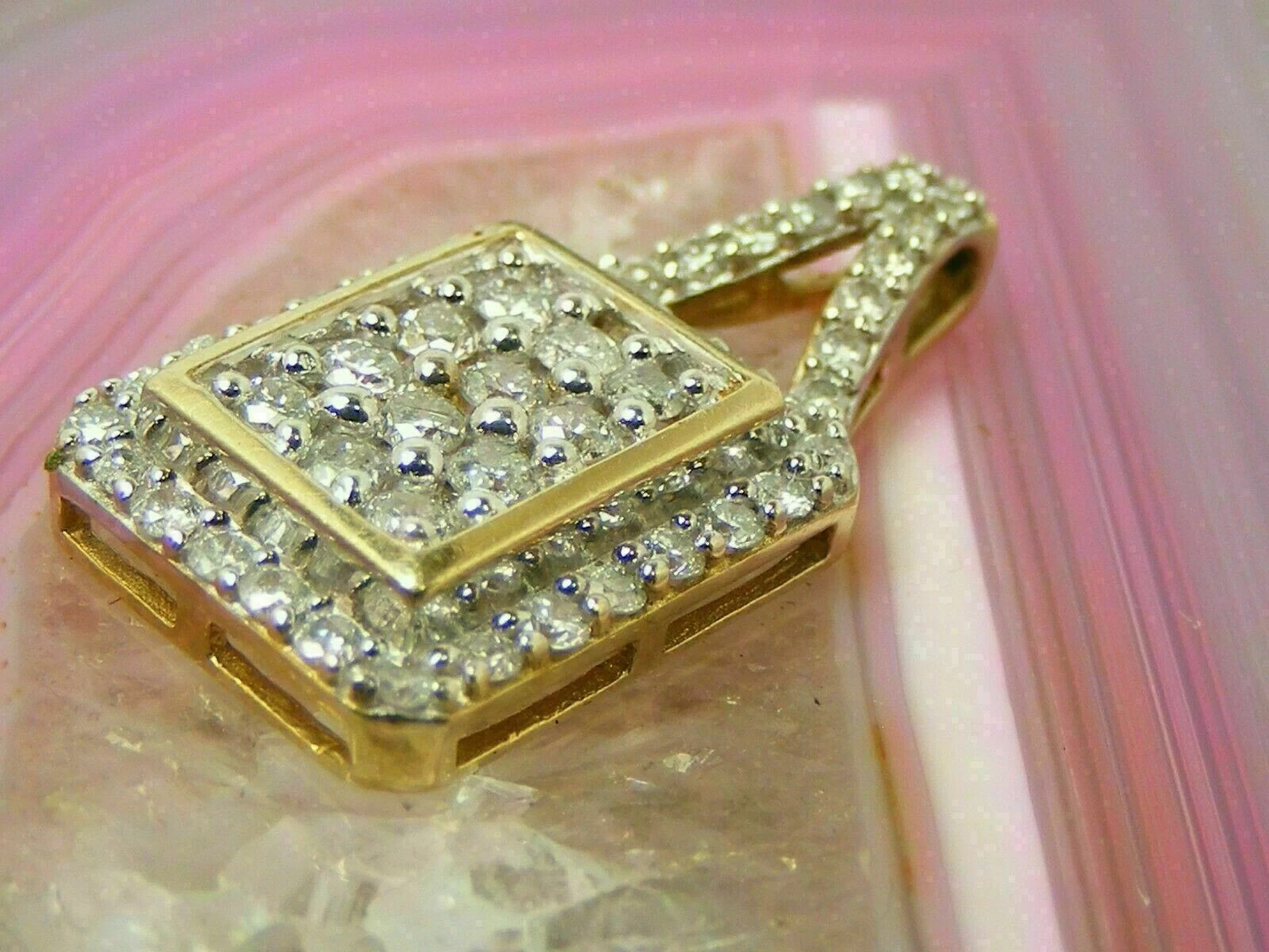 2Ct Round Cut VVS1/D Diamond Cluster Pendant 14K Yellow Gold Finish Free Chain