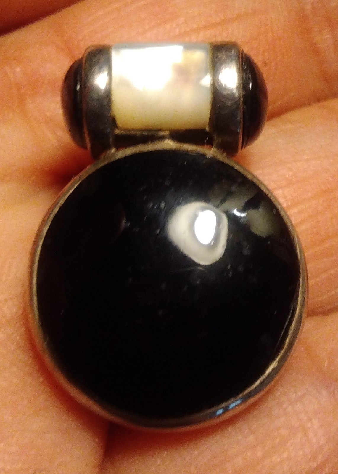 925 STERLING SILVER ONYX NECKLACE Pendant Mother Pearl MOP THAI Vtg Round Thick