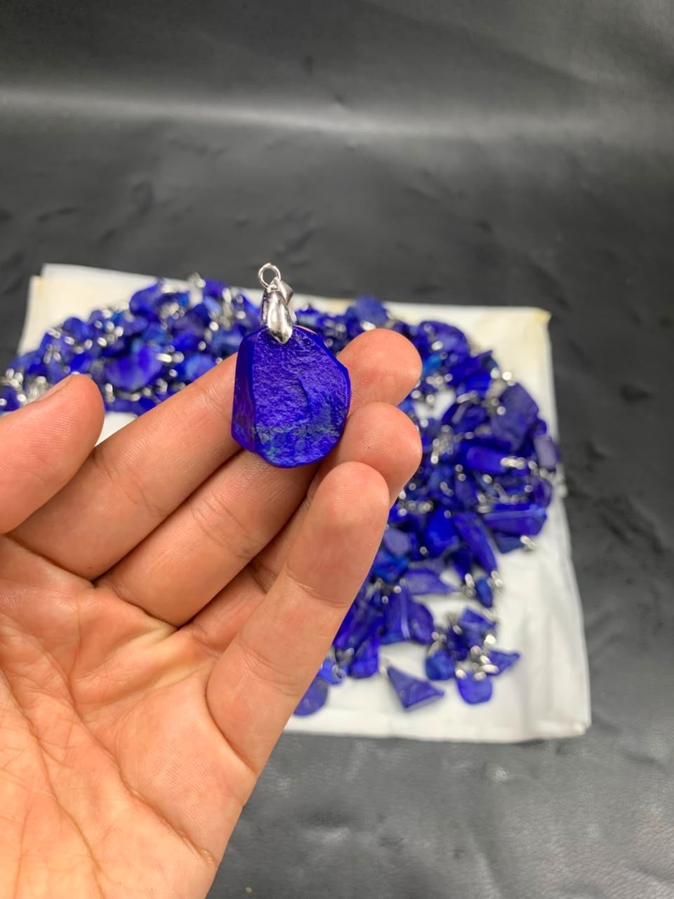 Top QualityNatural Raw Madani Blue Lapis Lazuli Necklace Pendants 200 picecs