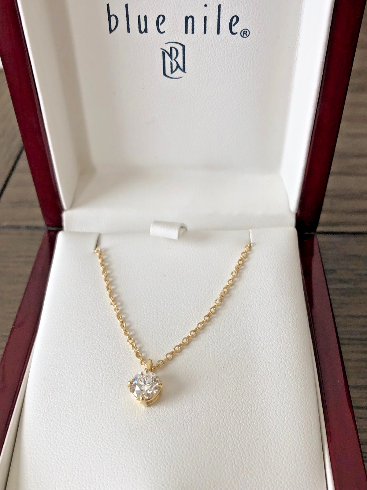 Blue Nile 18K YG Diamond Round Cut Pendant 0.77 Ct, G, VS1 With GIA Report