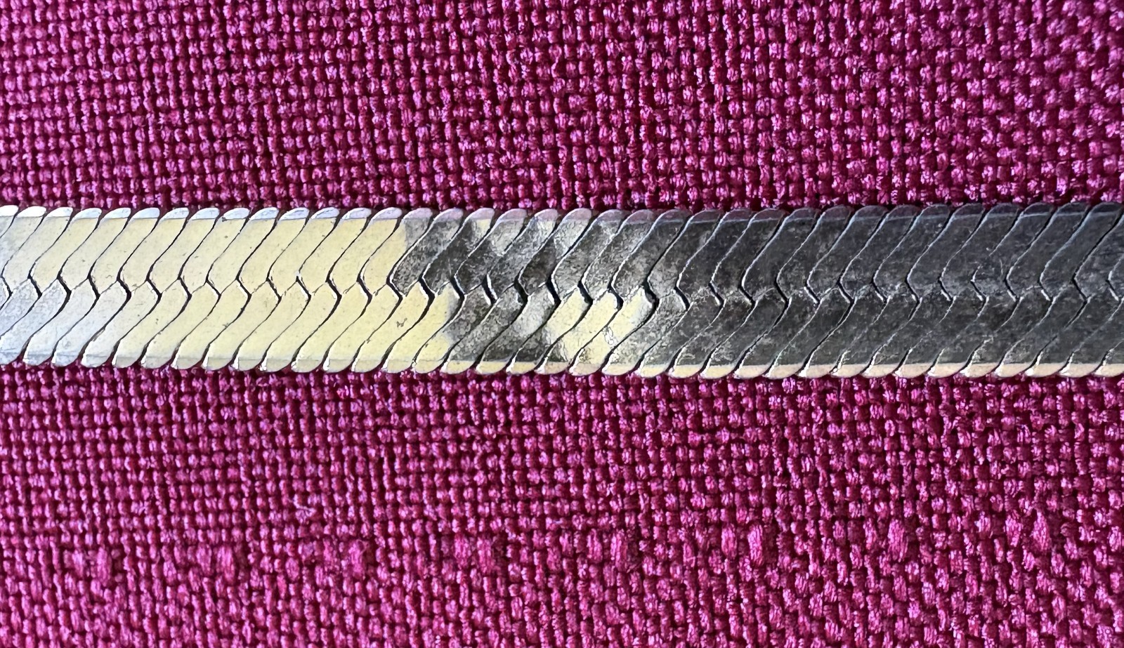 Estate 14K Yellow Gold Herringbone Necklace 18 Inch 15g Heavy Fluid Chain