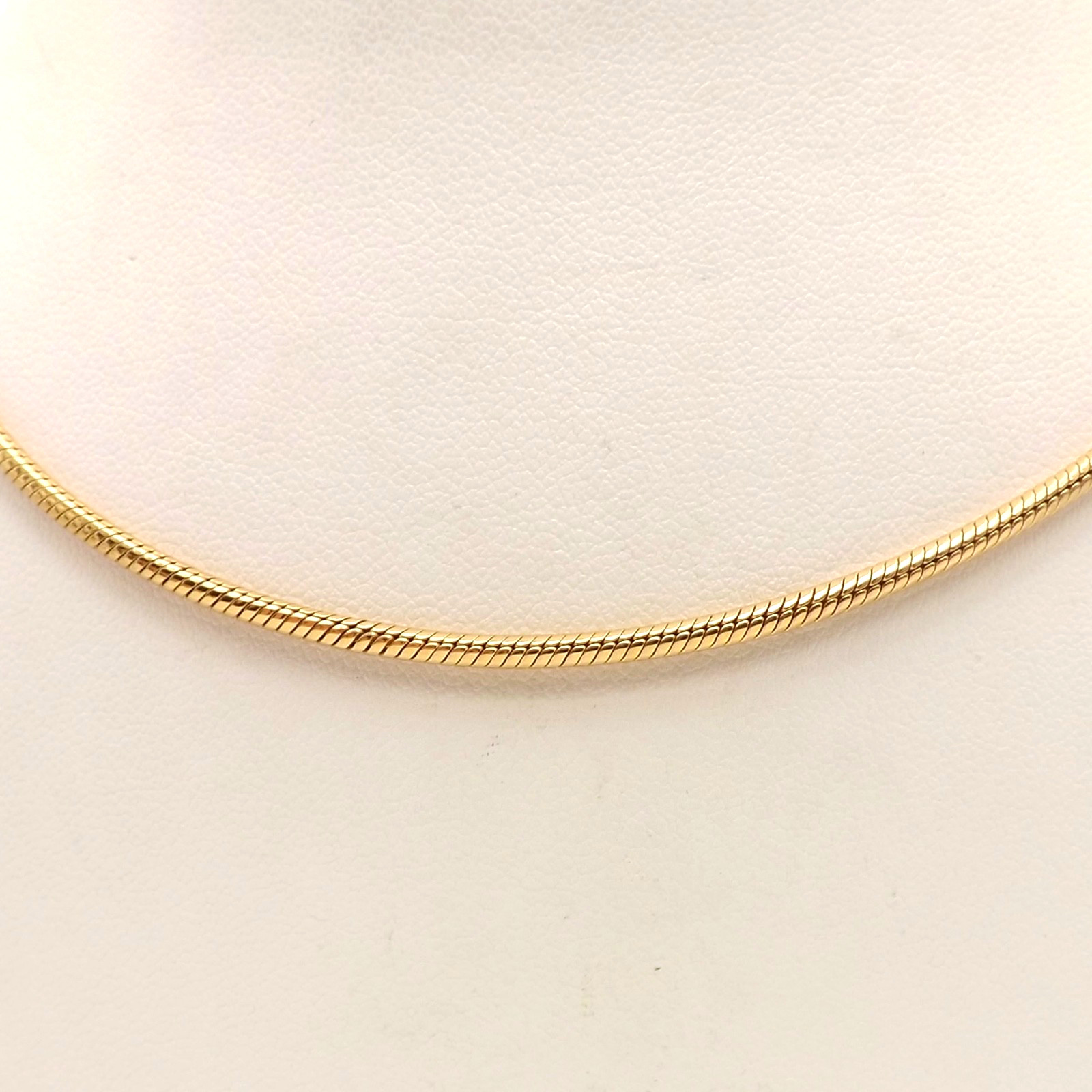 Solid 14k Gold Round Snake Link Pendant Chain Necklace 18in Italy 2mm 9gr
