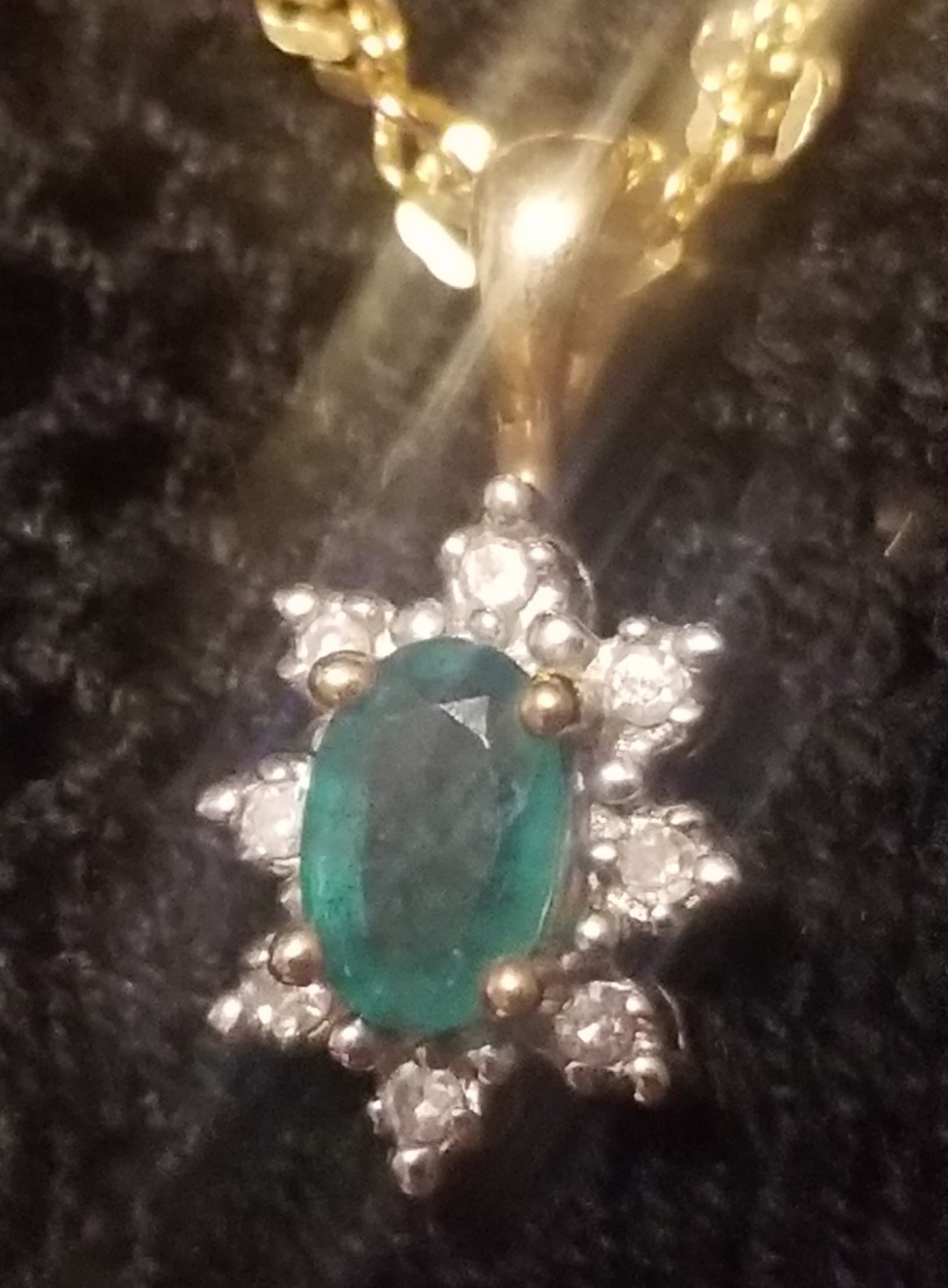 14k Gold Necklace & 10k Gold Emerald Pendant. 3 grams 20″ Yellow Gold Necklace