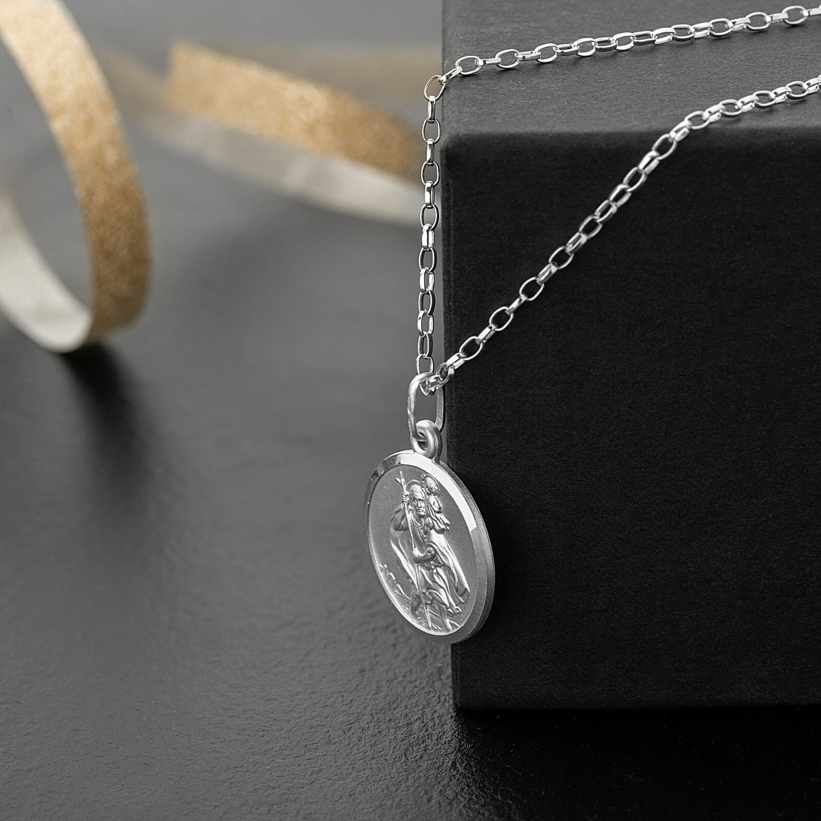 Sterling silver St Christopher pendant necklace with 18 inch chain and gift box