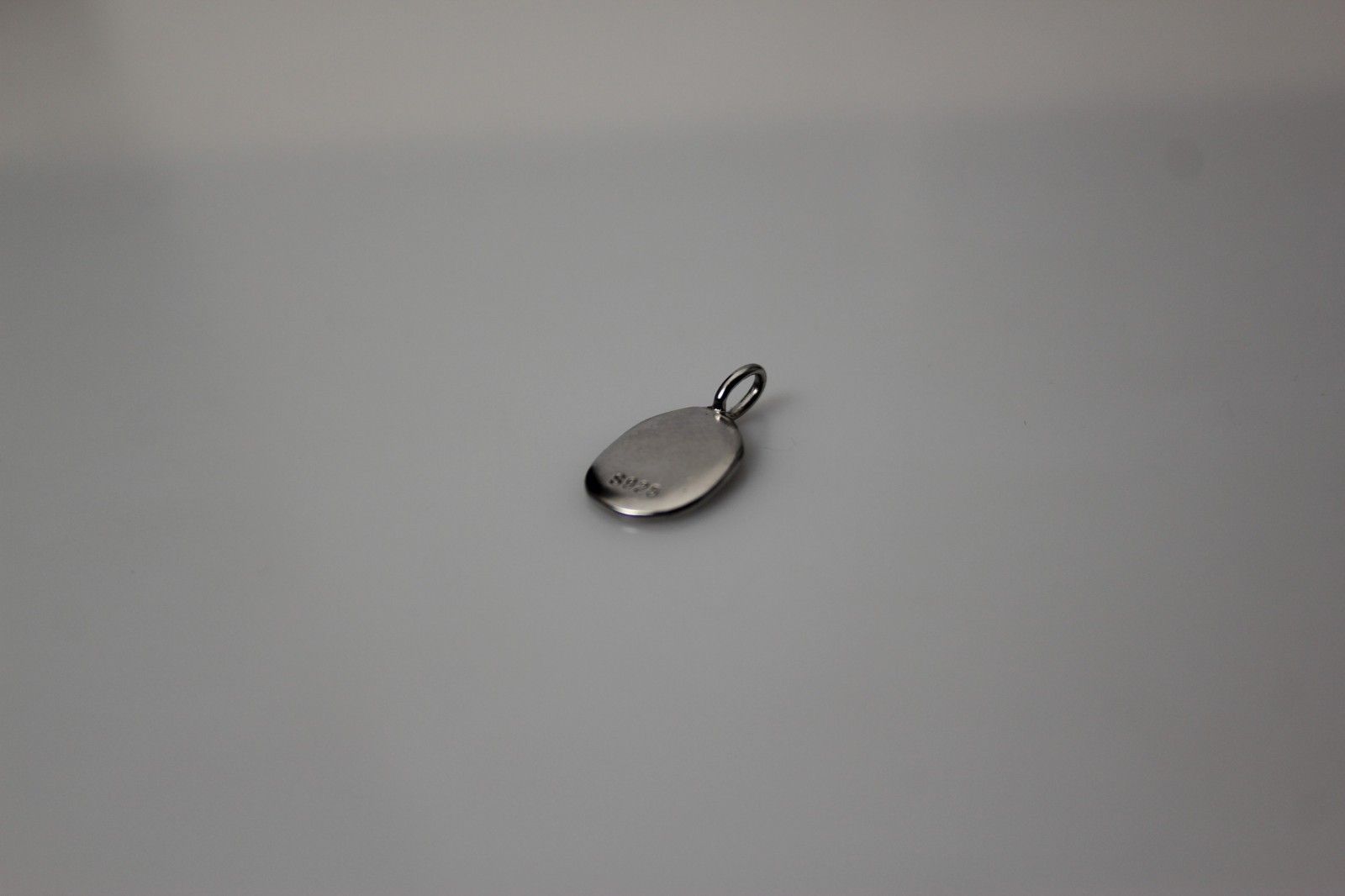925 Sterling Silver Rose Engraved Small Oval Pendant 0.7 Grams (PEN10462)