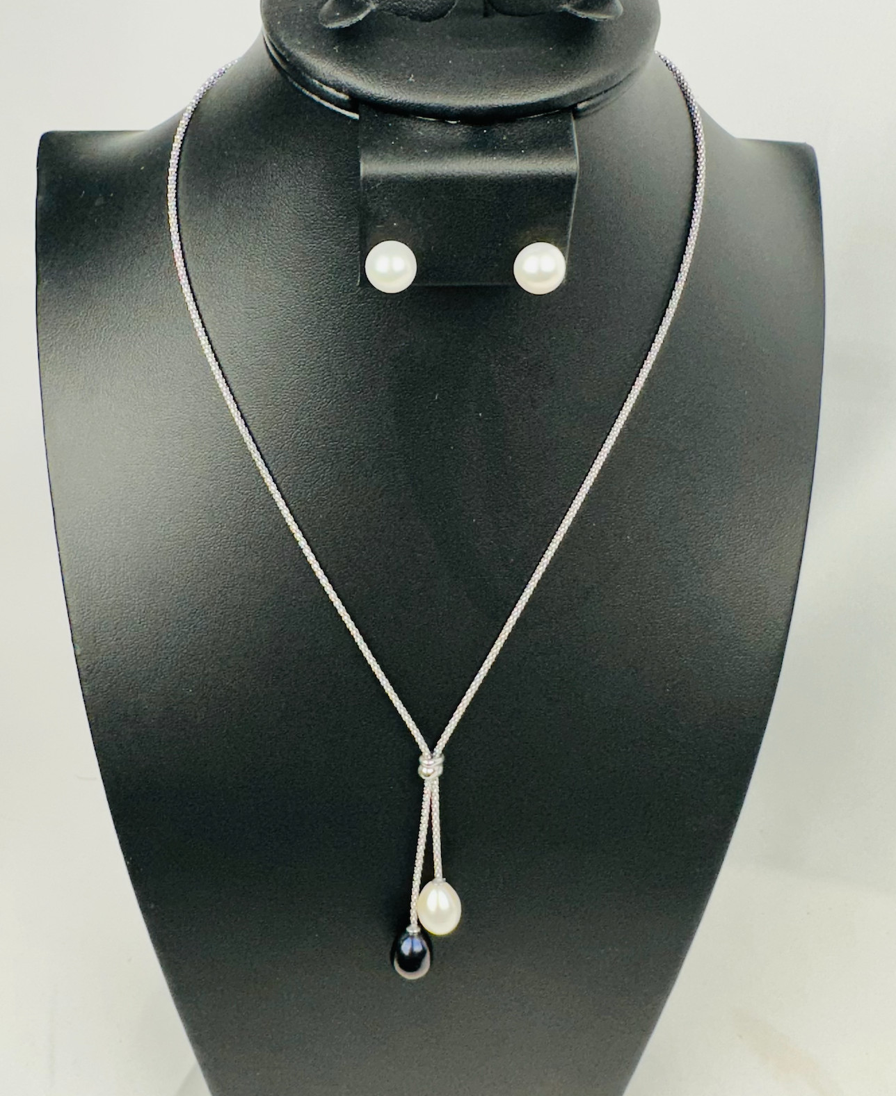 Teardrop Pearl Necklace & Stud Earrings Set White Black Silver Jewelry