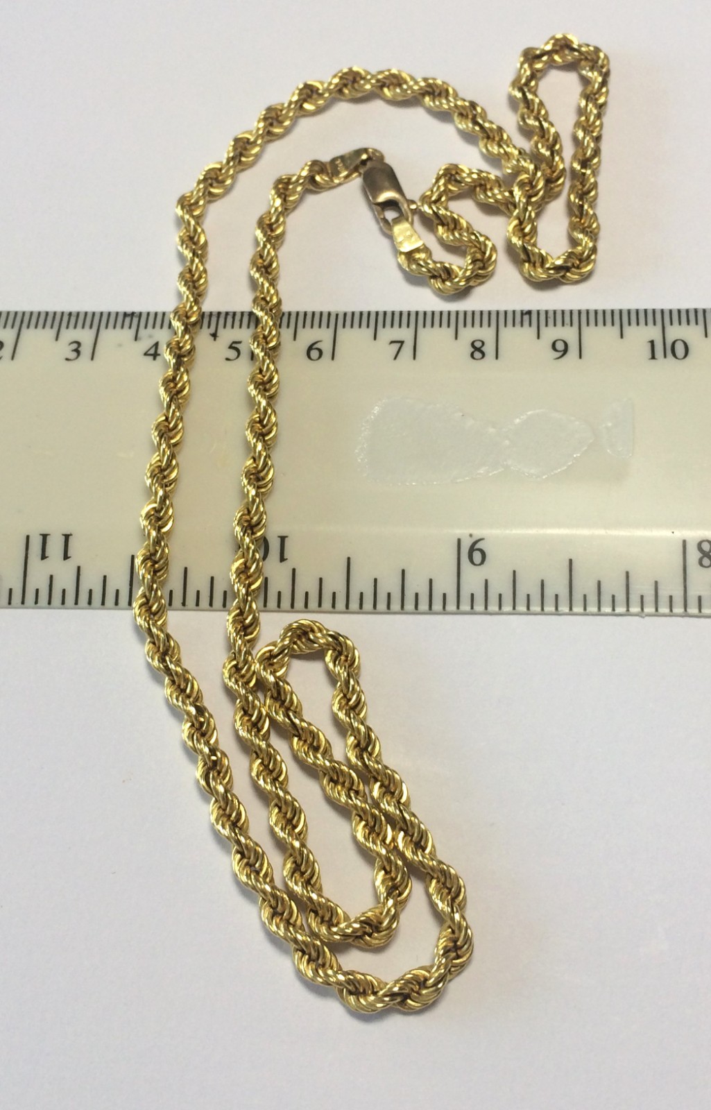 18ct Hallmarked Solid Gold Rope Chain Necklace. Length 20in. 13grams