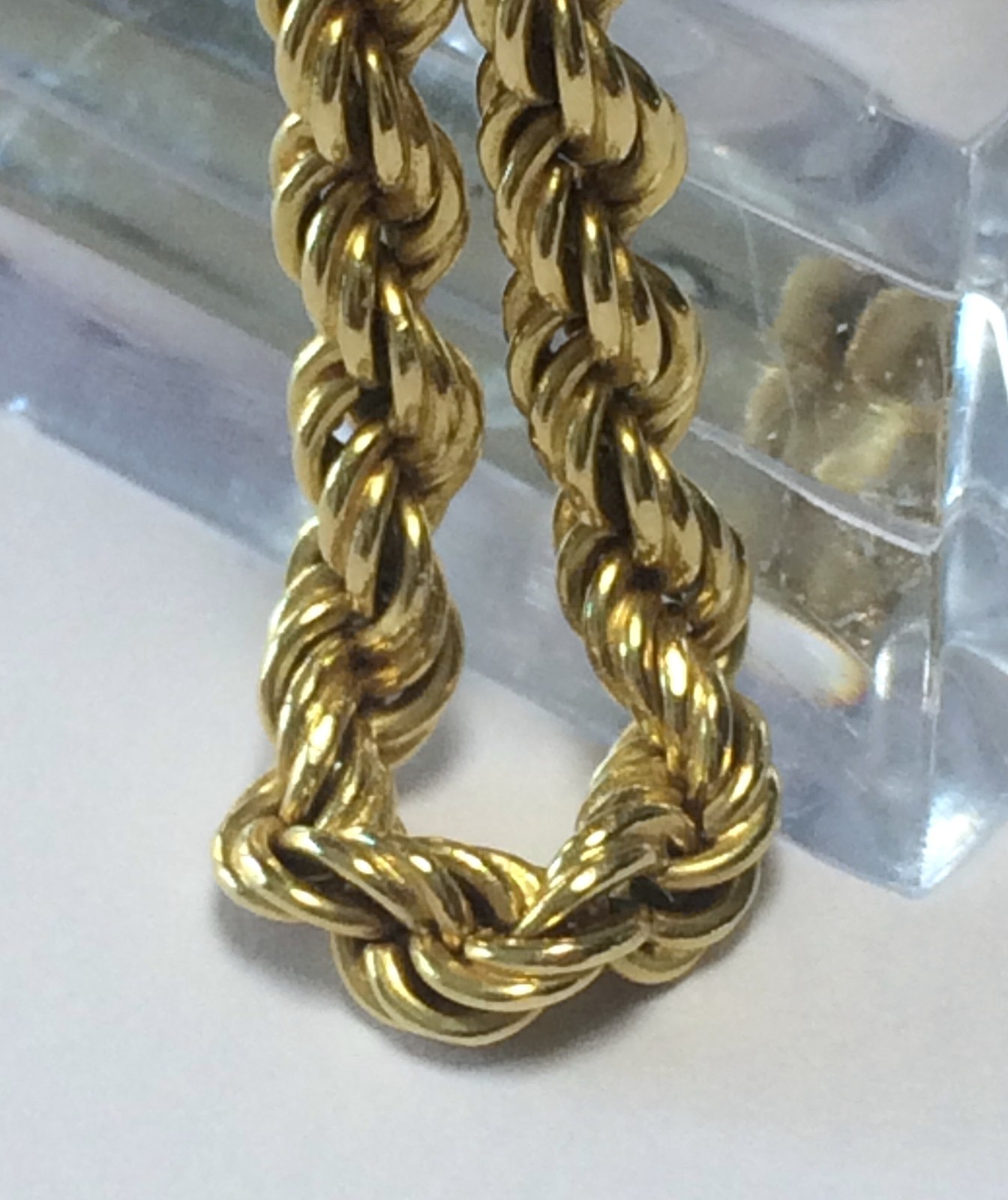 18ct Hallmarked Solid Gold Rope Chain Necklace. Length 20in. 13grams