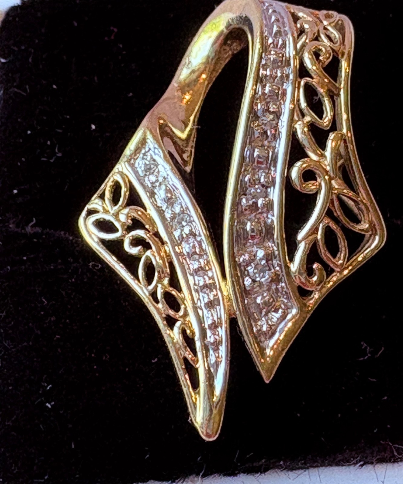 10K Yellow & White Gold Slide Pendent w 5 Round Cut Diamonds