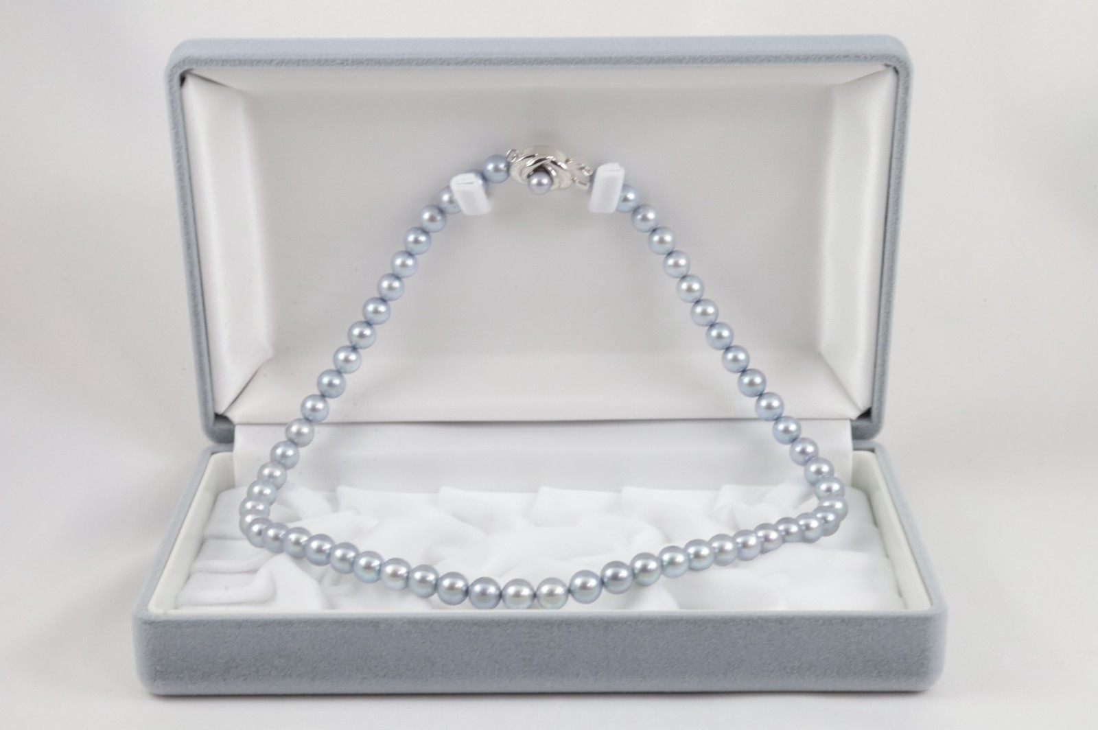 TASAKI Akoya Blue Pearl Necklace 7.0-7.5mm 17″ Silver Clasp w/ Case