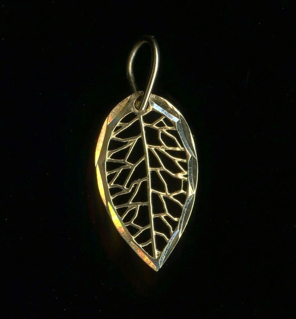 New 14K 21mm Solid Yellow Gold Diamond Cut Tree Leaf Petal Plant Pendant (SU