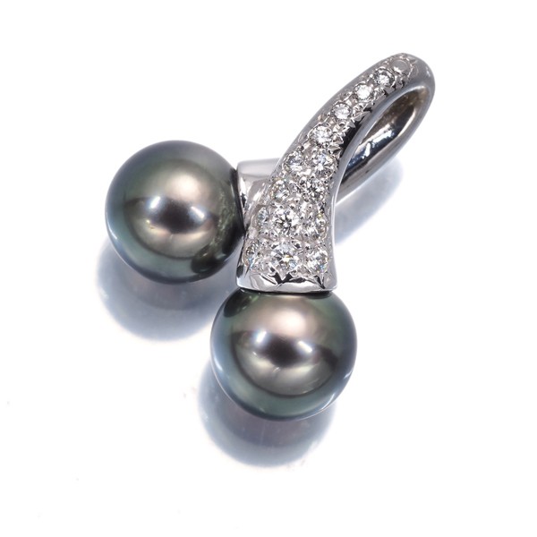 Auth TASAKI Pendant South Sea Pearl 8.6mm/8.6mm Diamond 0.17ct Paved 18K WG