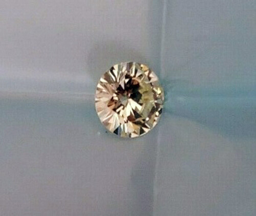 2.57 carat Natural Fancy Light Yellow Round Shape Diamond loose VS1 clarity