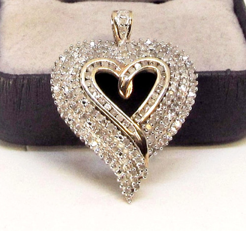 Women’s 2 Ct Round Cut Lab Created Diamond Heart Pendant 14k Yellow Gold Plated